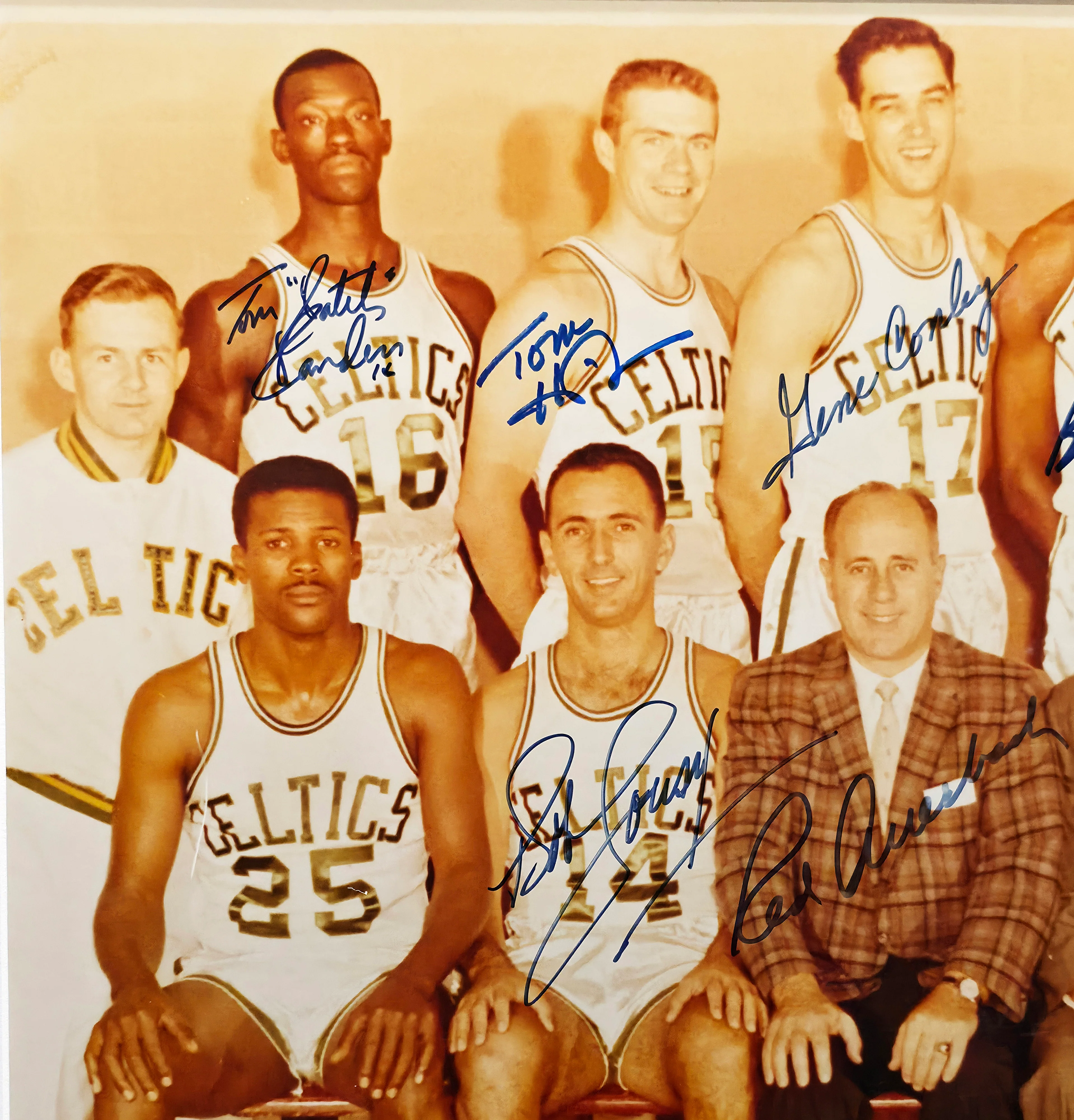 1962 Boston Celtics Team Autographed Framed 18x24 Photo With 11 Signatures Including Bill Russell & Red Auerbach Beckett BAS #AE31379 - Image 4