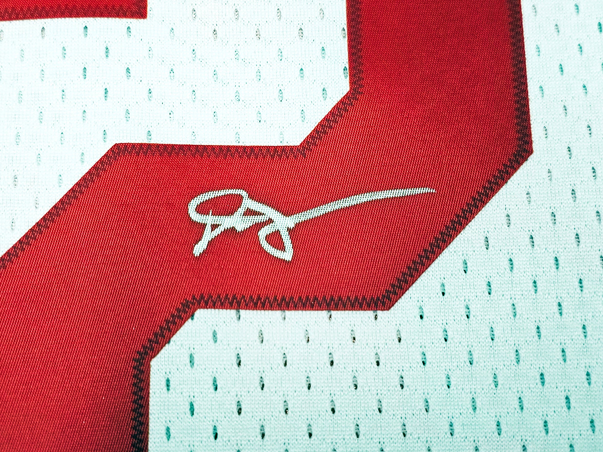 ABA New Jersey Nets Julius "Dr. J" Erving Autographed White Authentic Mitchell & Ness 1973-74 HWC Swingman Jersey Size L Beckett BAS Witness Stock #220411 - Image 5