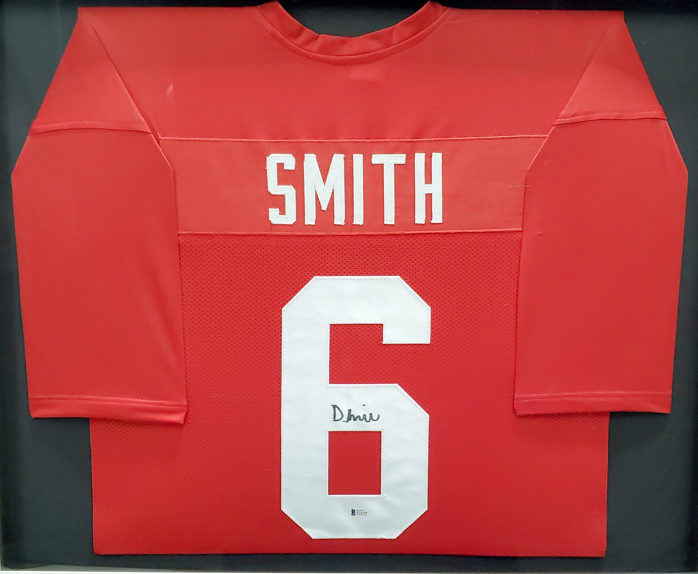 Alabama Crimson Tide Devonta Smith Autographed Framed Red Jersey Beckett BAS Stock #195228 - Image 2