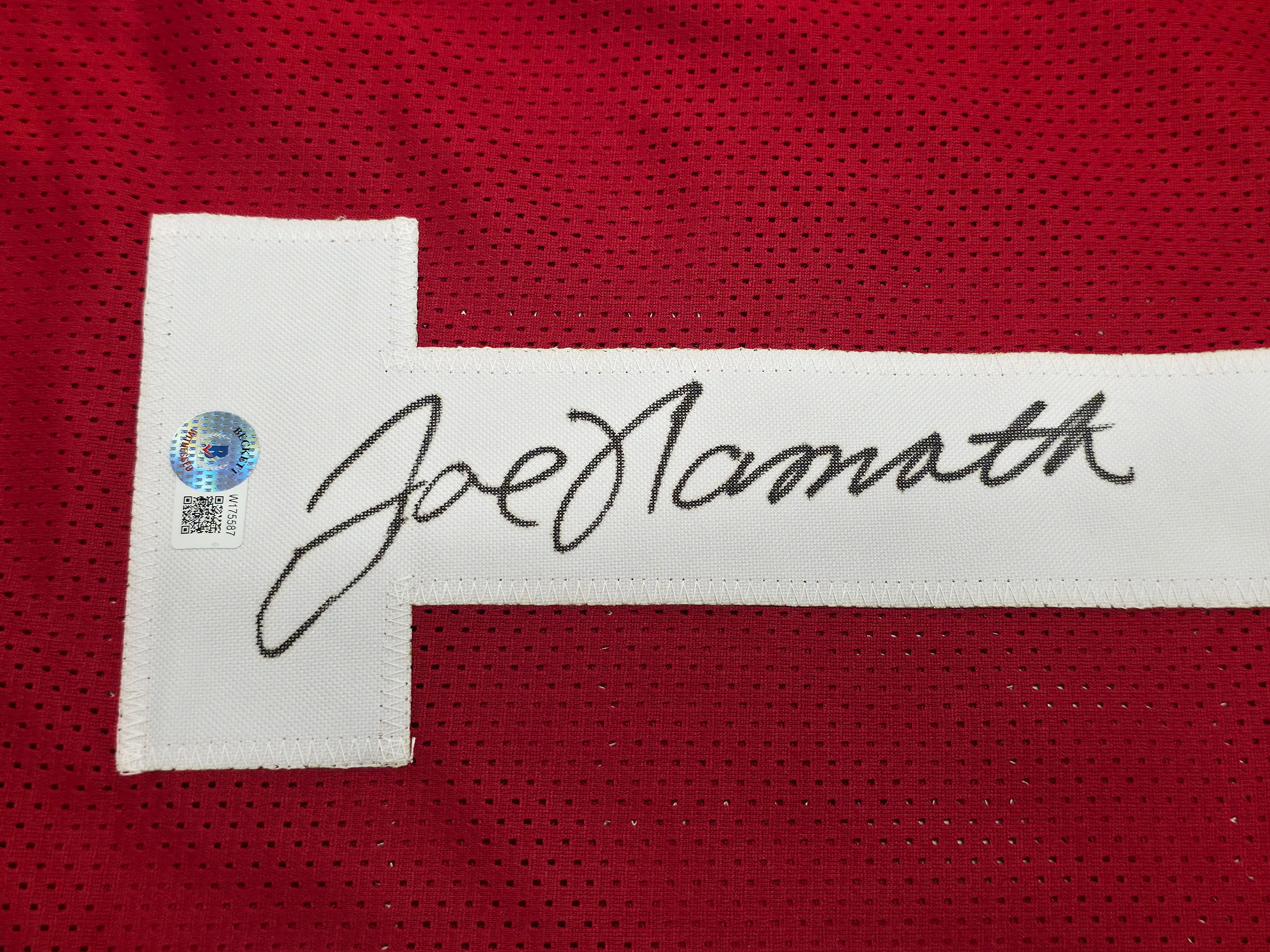 Alabama Crimson Tide Joe Namath Autographed Maroon Jersey Beckett BAS Witness Stock #241649 - Image 2