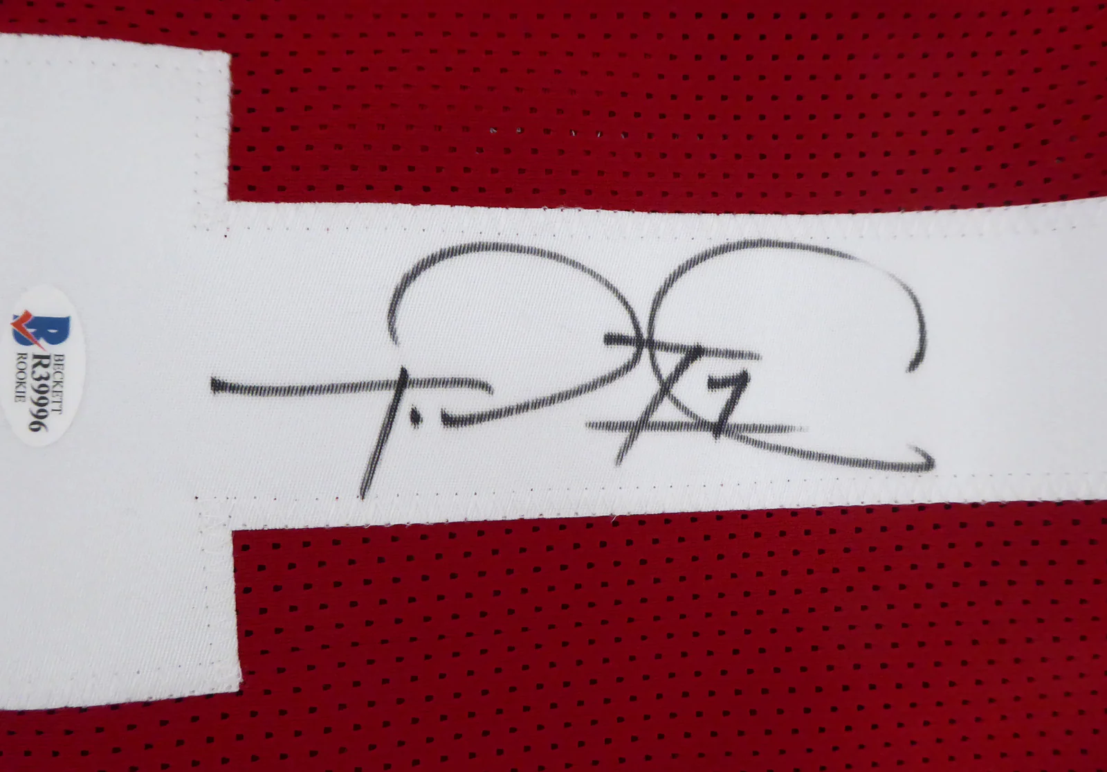 Alabama Crimson Tide Tua Tagovailoa Autographed Framed Red Jersey Beckett BAS Stock #162370 - Image 4