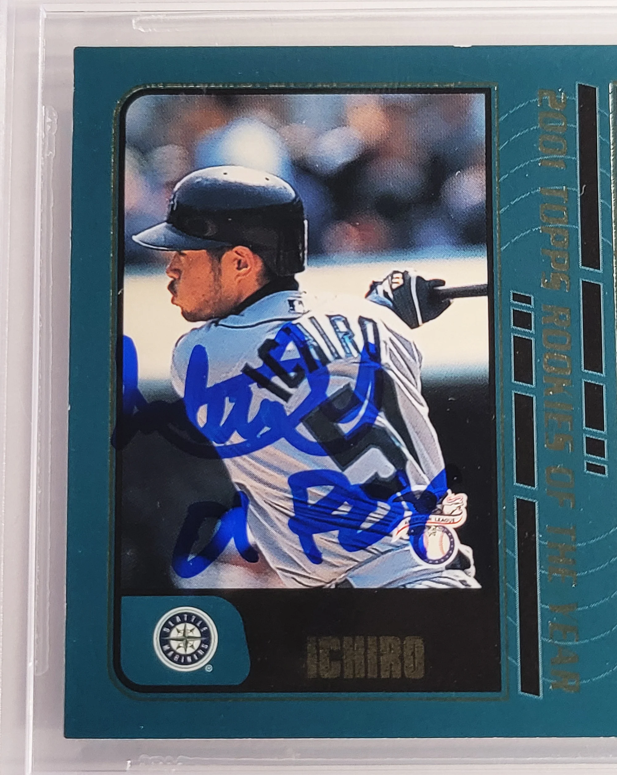 Albert Pujols & Ichiro Suzuki Autographed 2001 Topps Traded Rookie Card #T99 Auto Grade Gem Mint 10 "01 ROY" Beckett BAS #14128977 - Image 4