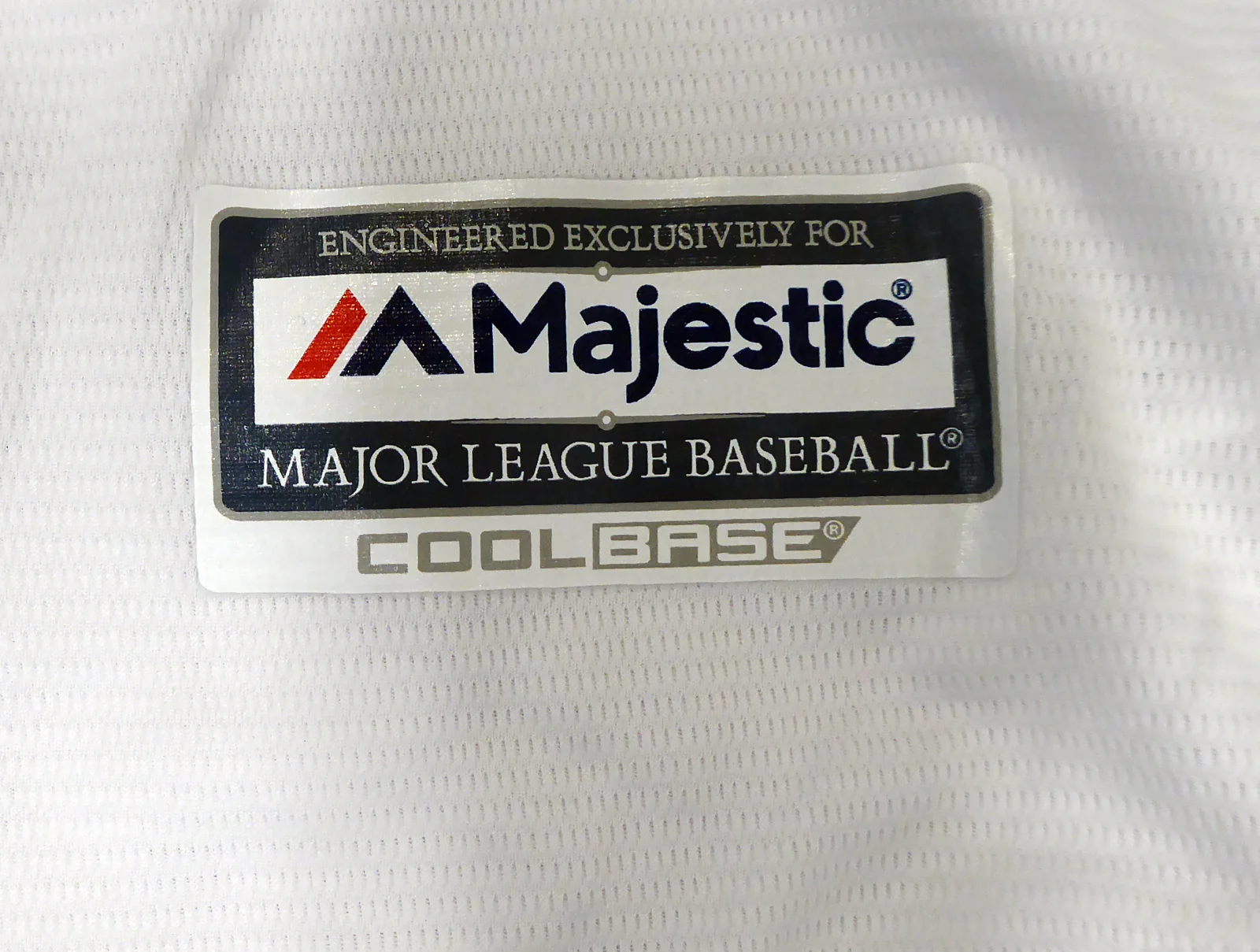 Atlanta Braves Ronald Acuna Jr. Autographed Majestic Cool Base White Jersey Size L "MLB Debut 4-25-18" Beckett BAS Stock #190025 - Image 5