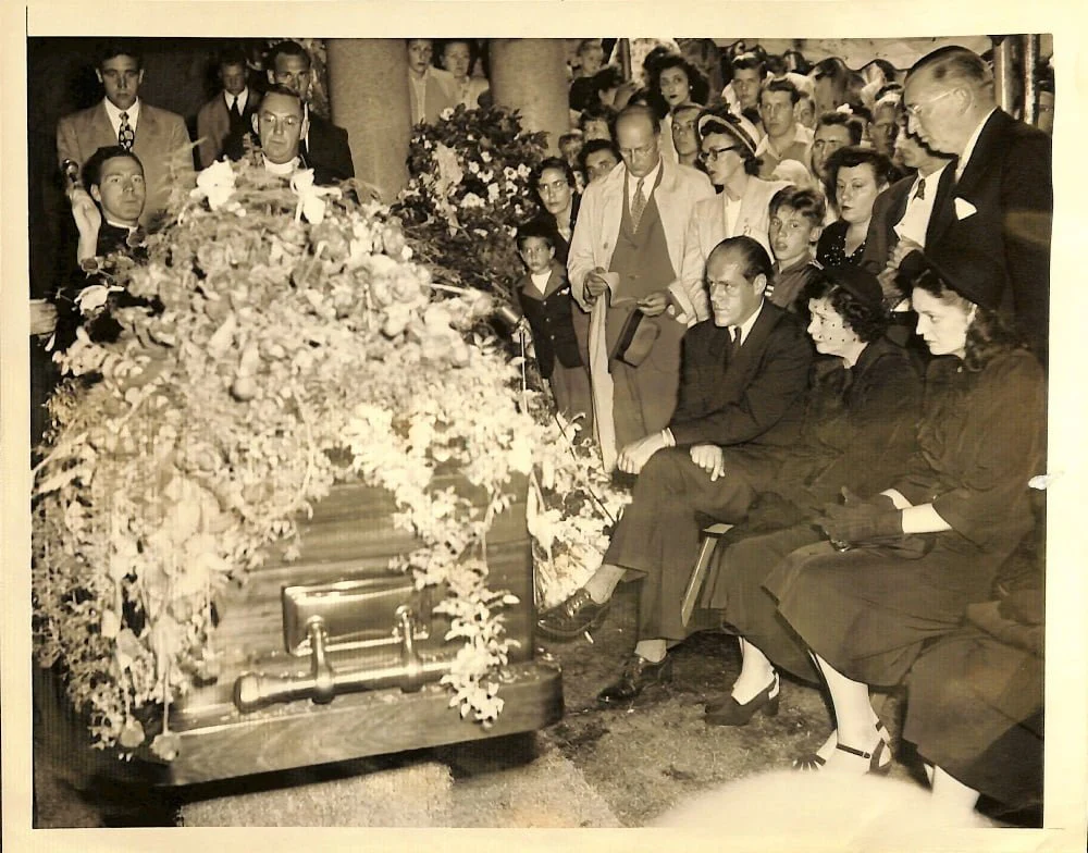 Babe Ruth 7x9 Funeral Original Wire Stamped Photo - Image 4