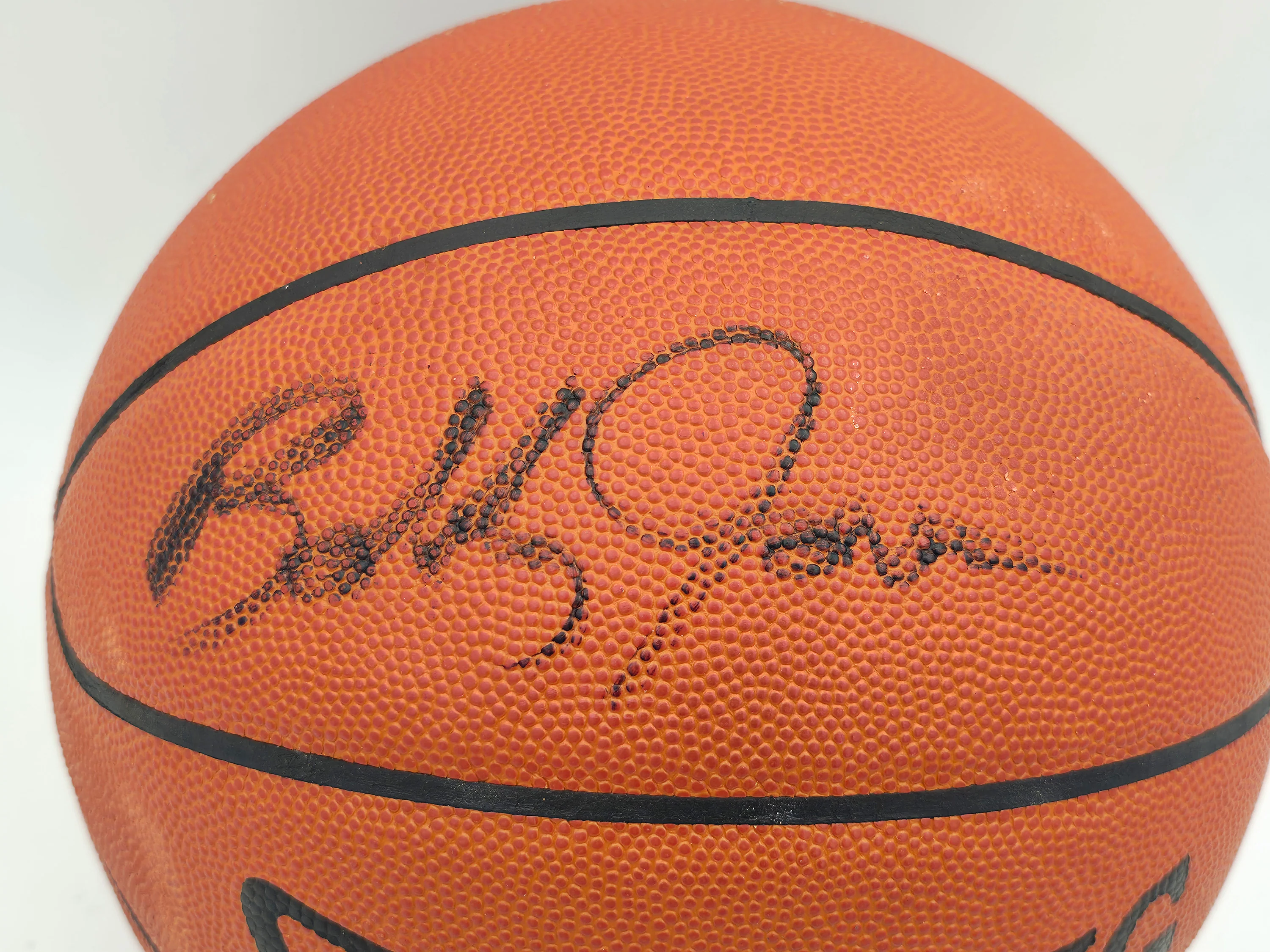 Bobby Jones Autographed Spalding NBA Leather Game Basketball Philadelphia 76ers Beckett BAS QR #BS30418 - Image 2