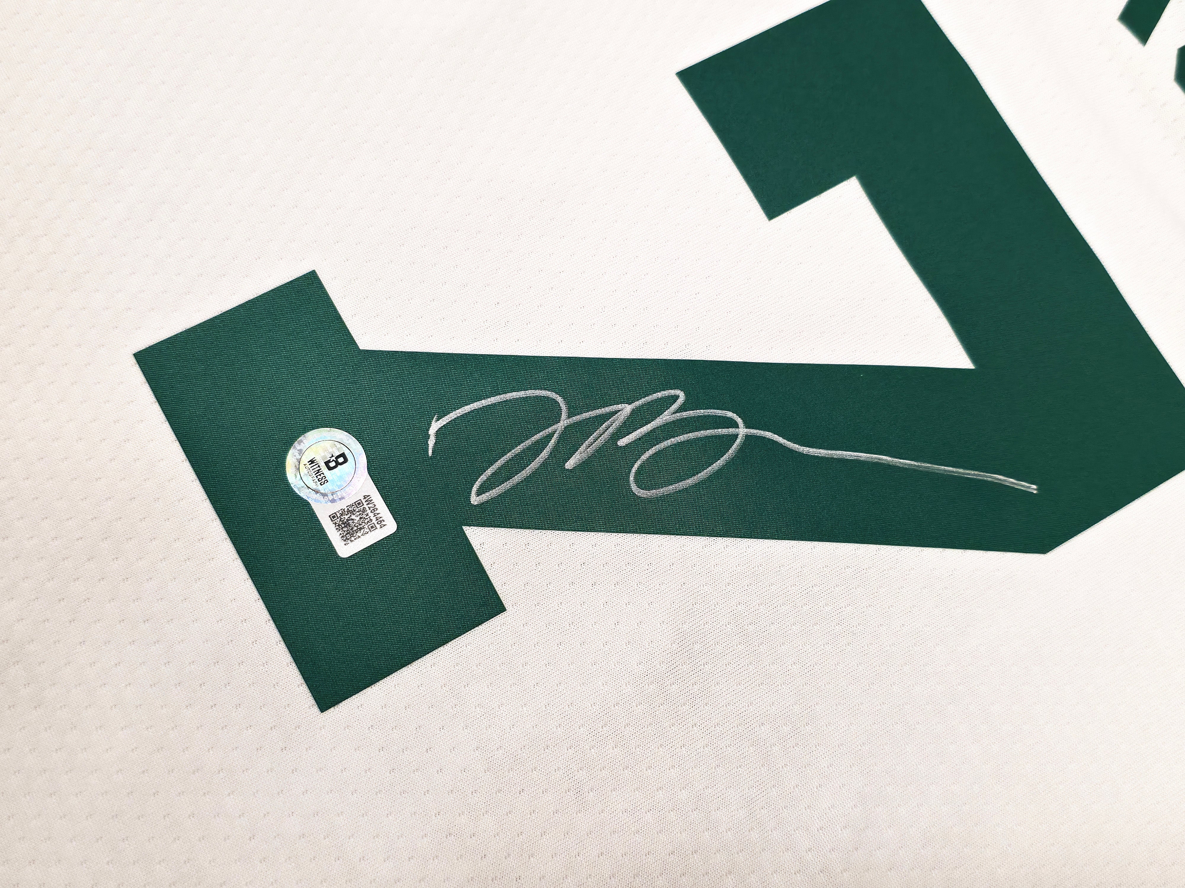 Boston Celtics Jaylen Brown Autographed White Nike Swingman Association Edition Jersey Size 48 Beckett BAS Witness Stock #256845 - Image 3