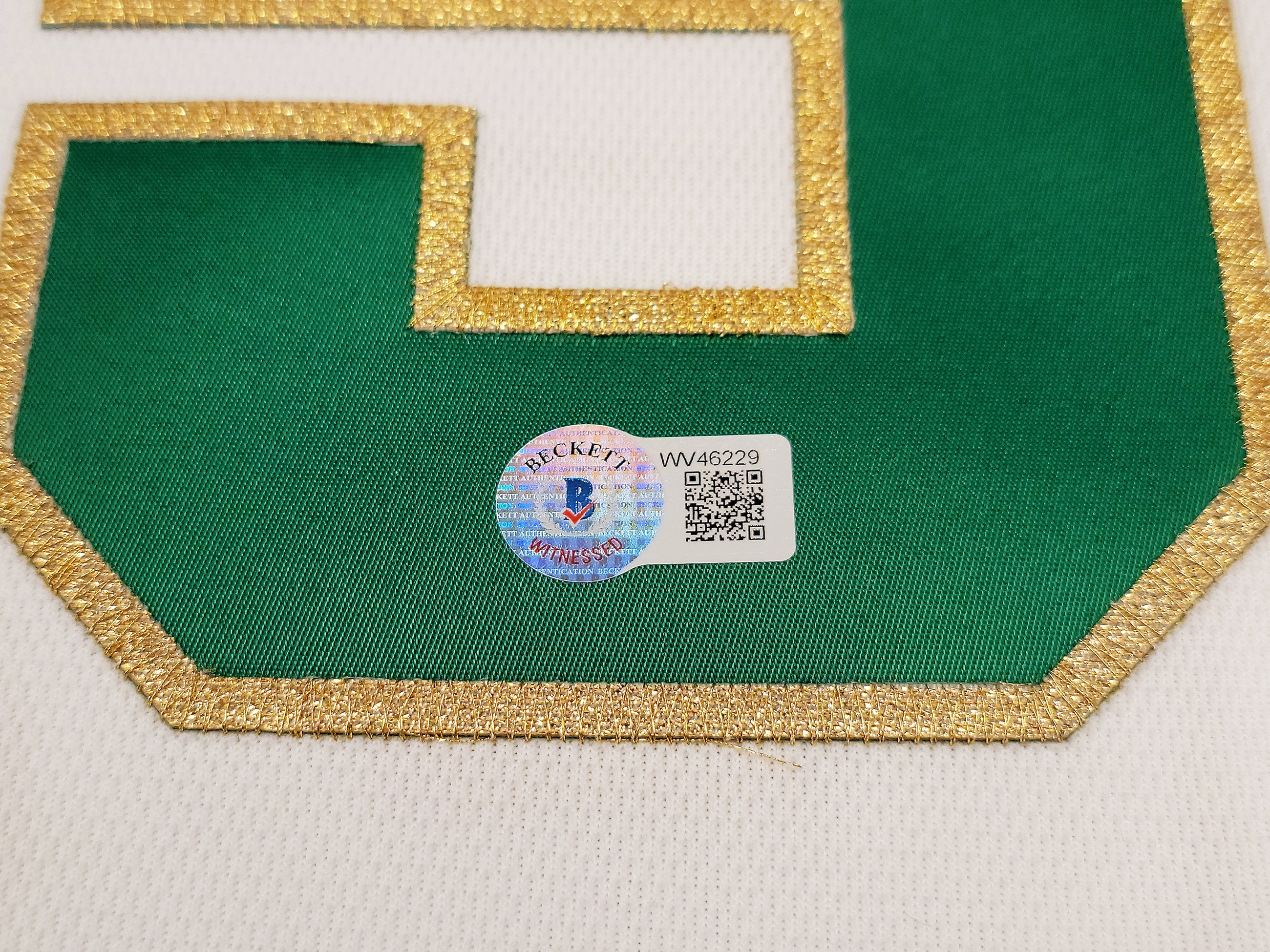 Boston Celtics Kevin Garnett Autographed White & Gold Authentic Mitchell & Ness Hardwood Classics 2008 Jersey Size L Beckett BAS QR Stock #203554 - Image 5
