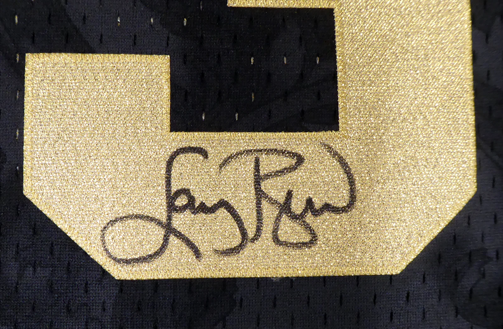 Boston Celtics Larry Bird Autographed Black Mitchell & Ness Gold Toile Swingman Jersey Size M Beckett BAS Stock #177714 - Image 3