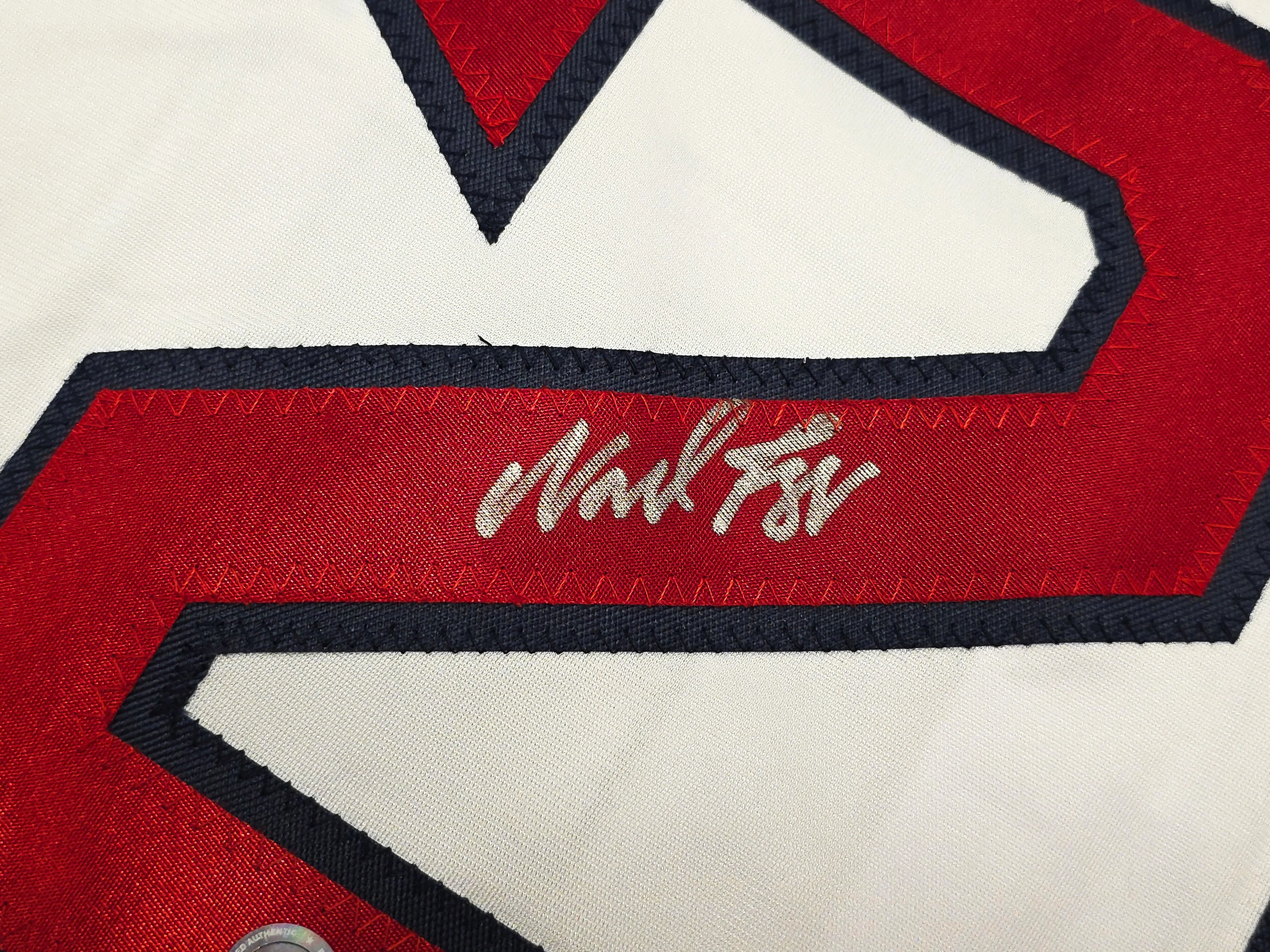 Boston Red Sox Wade Boggs Autographed White Jersey Beckett BAS Witness Stock #257836 - Image 3