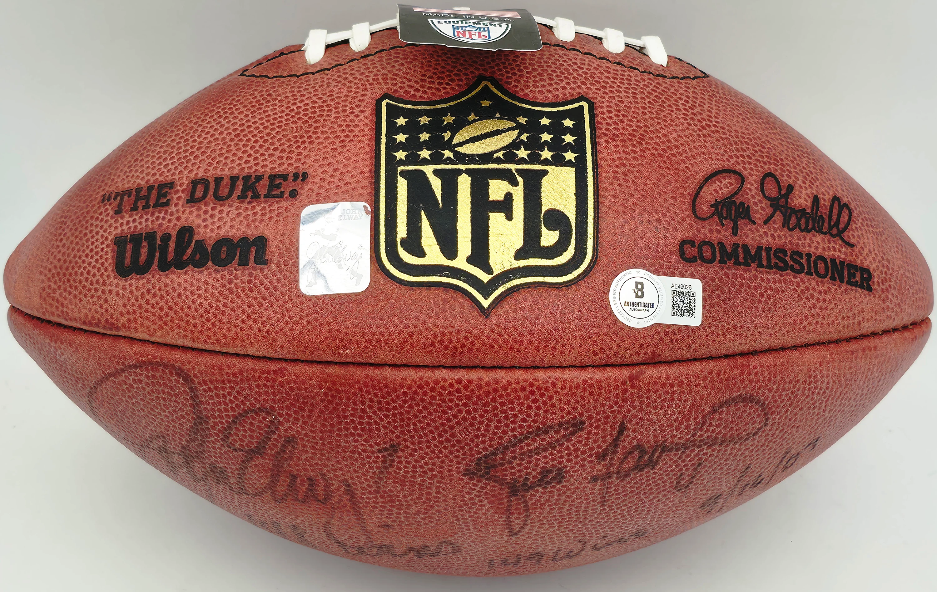 Brett Favre & John Elway Autographed Football "149 wins, 148 wins" Beckett BAS #AE49026 - Image 4