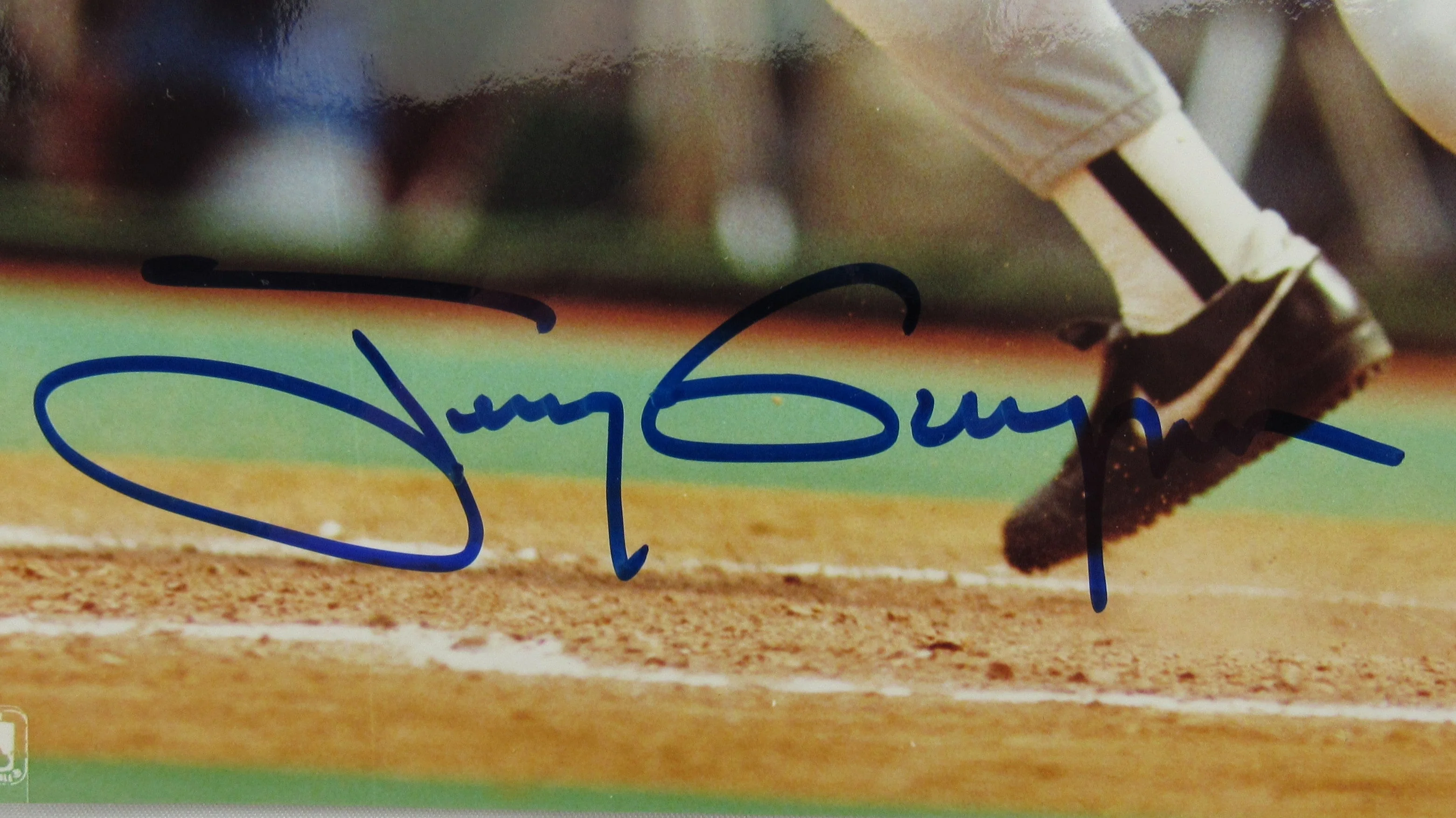 Tony Gwynn Signed Auto 8x10 Photo JSA CM07430 - Image 2
