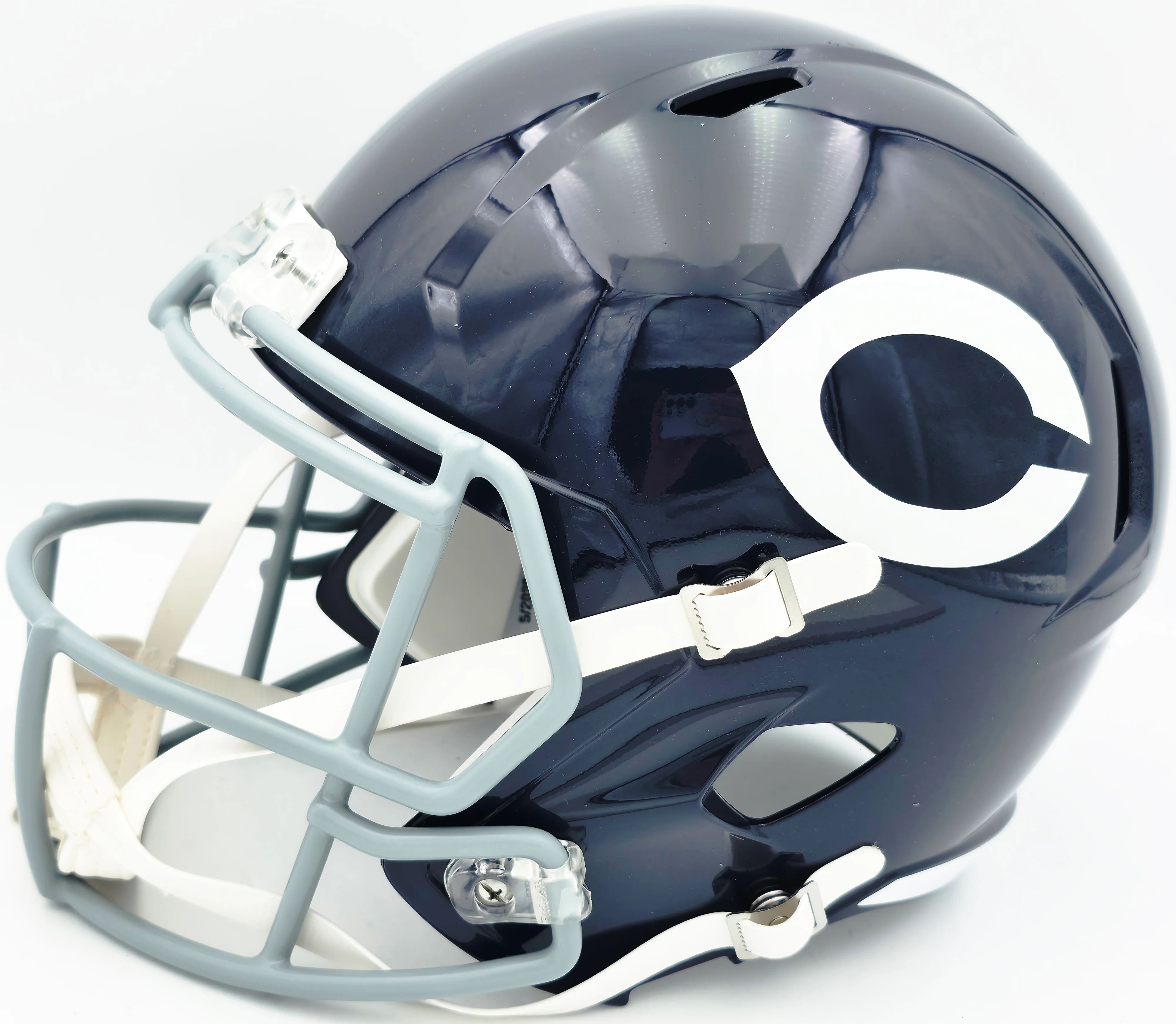 Brian Urlacher Autographed Chicago Bears Blue Full Size Throwback Speed Replica Helmet (In White) "HOF 18" Beckett BAS Witness Stock #261935 - Image 3