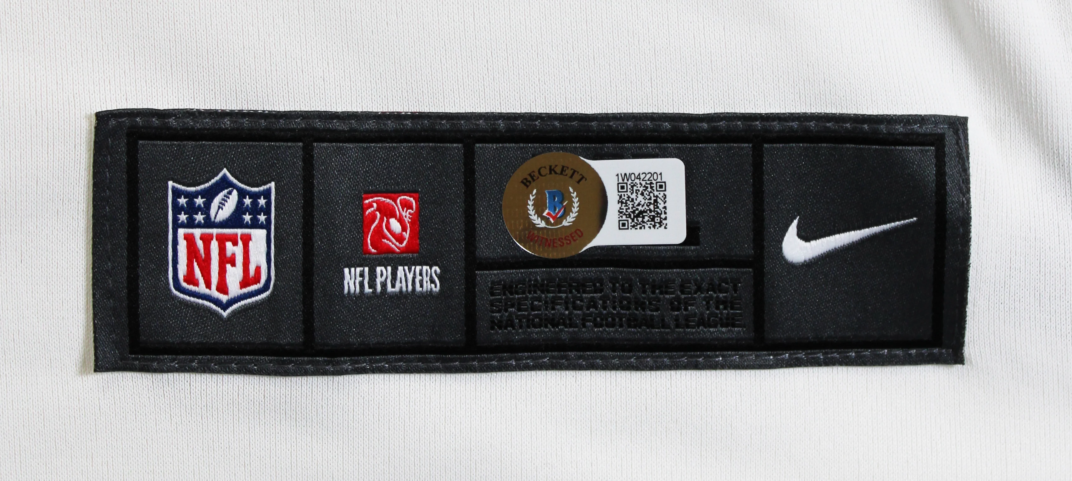 Browns Nick Chubb Authentic Signed White Nike Game Jersey BAS Witness #1W042201 - Image 7
