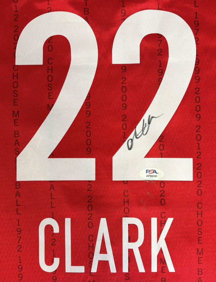 Caitlin Clark Signed Indiana Fever Nike Swingman Jersey PSA/DNA - Image 2