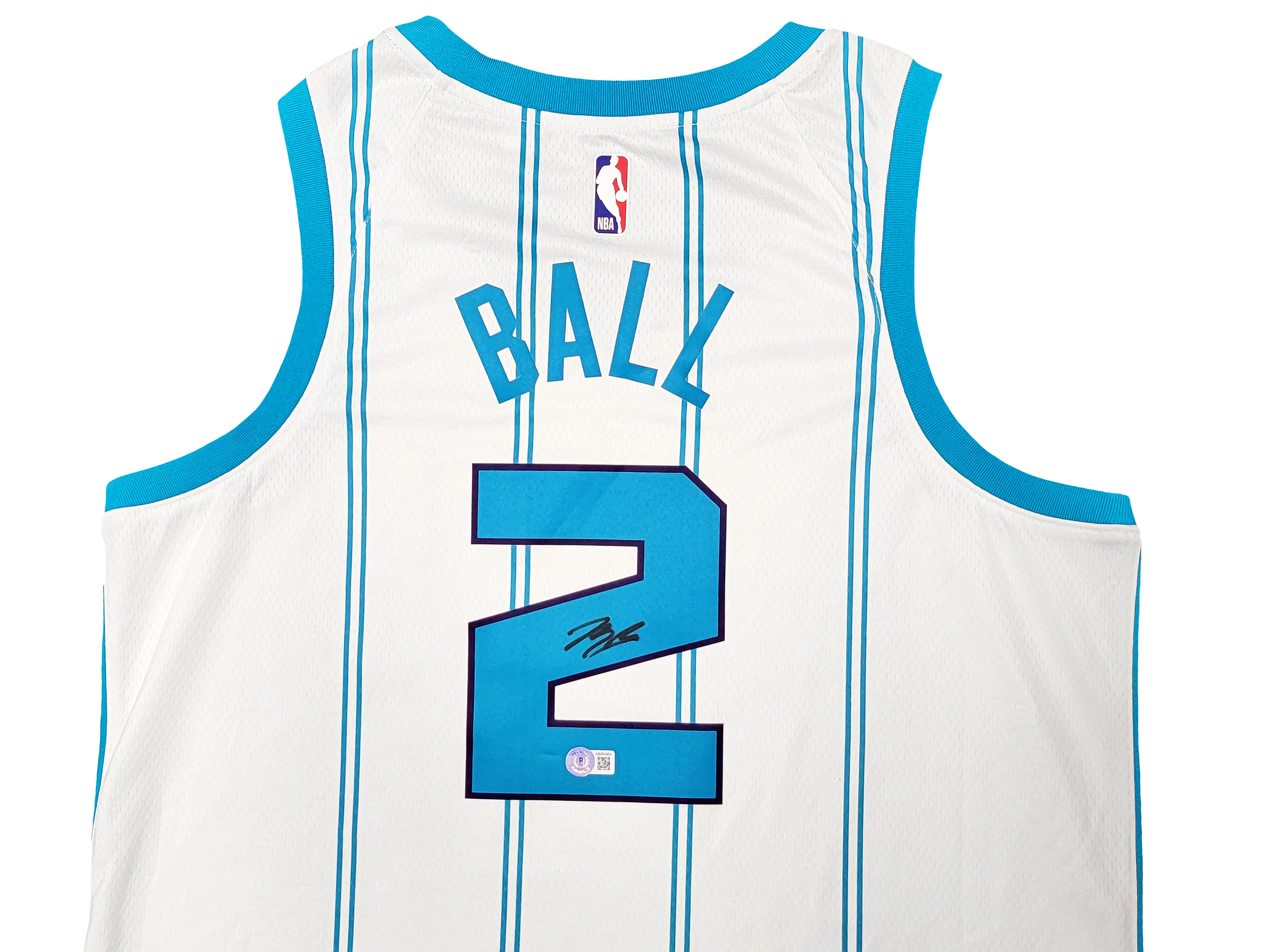 Charlotte Hornets LaMelo Ball Autographed White Nike Swingman Jersey Size L Beckett BAS QR Stock #209486 - Image 3