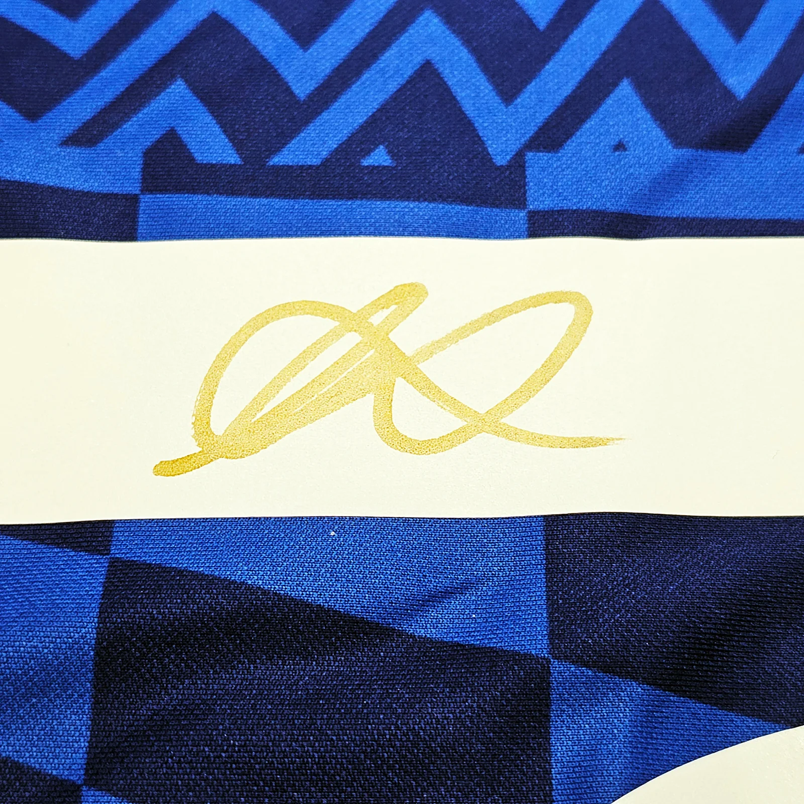 Chelsea F.C. Mason Mount Autographed Blue Nike Jersey Size XL in Gold Beckett BAS Stock #196482 - Image 4