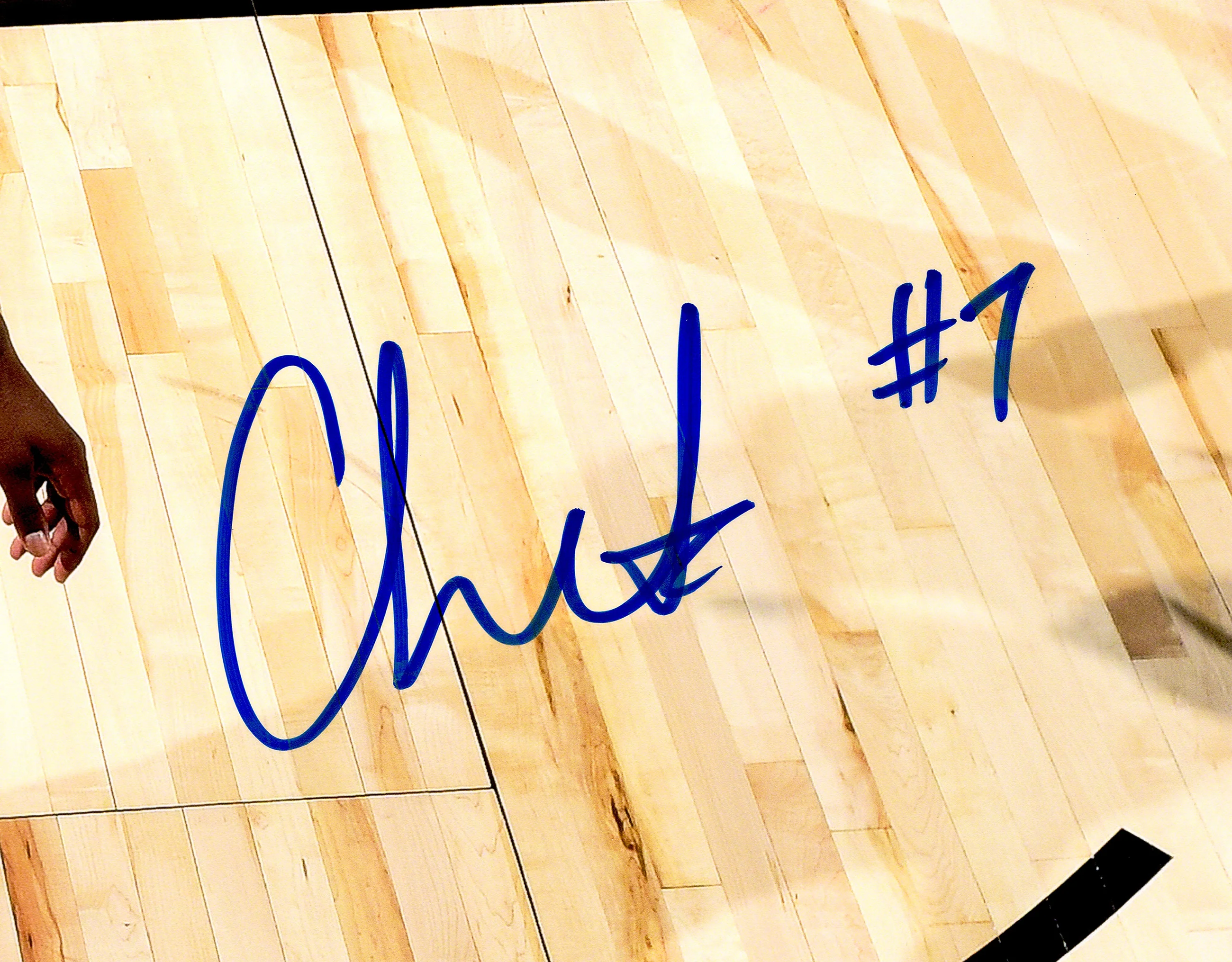 Chet Holmgren Autographed 16x20 Photo Oklahoma City Thunder Beckett BAS Witness Stock #234056 - Image 2