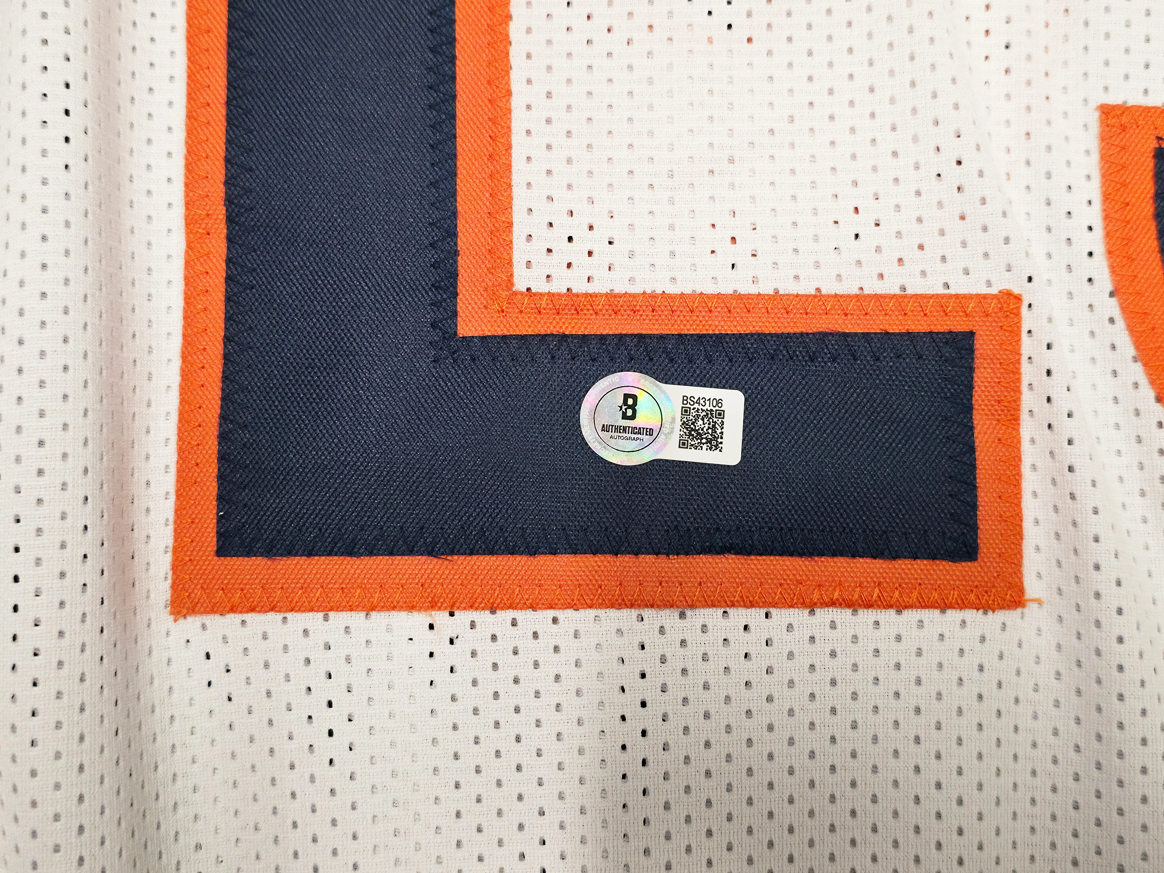 Chicago Bears Devin Hester Autographed White Jersey Beckett BAS QR Stock #250274 - Image 5