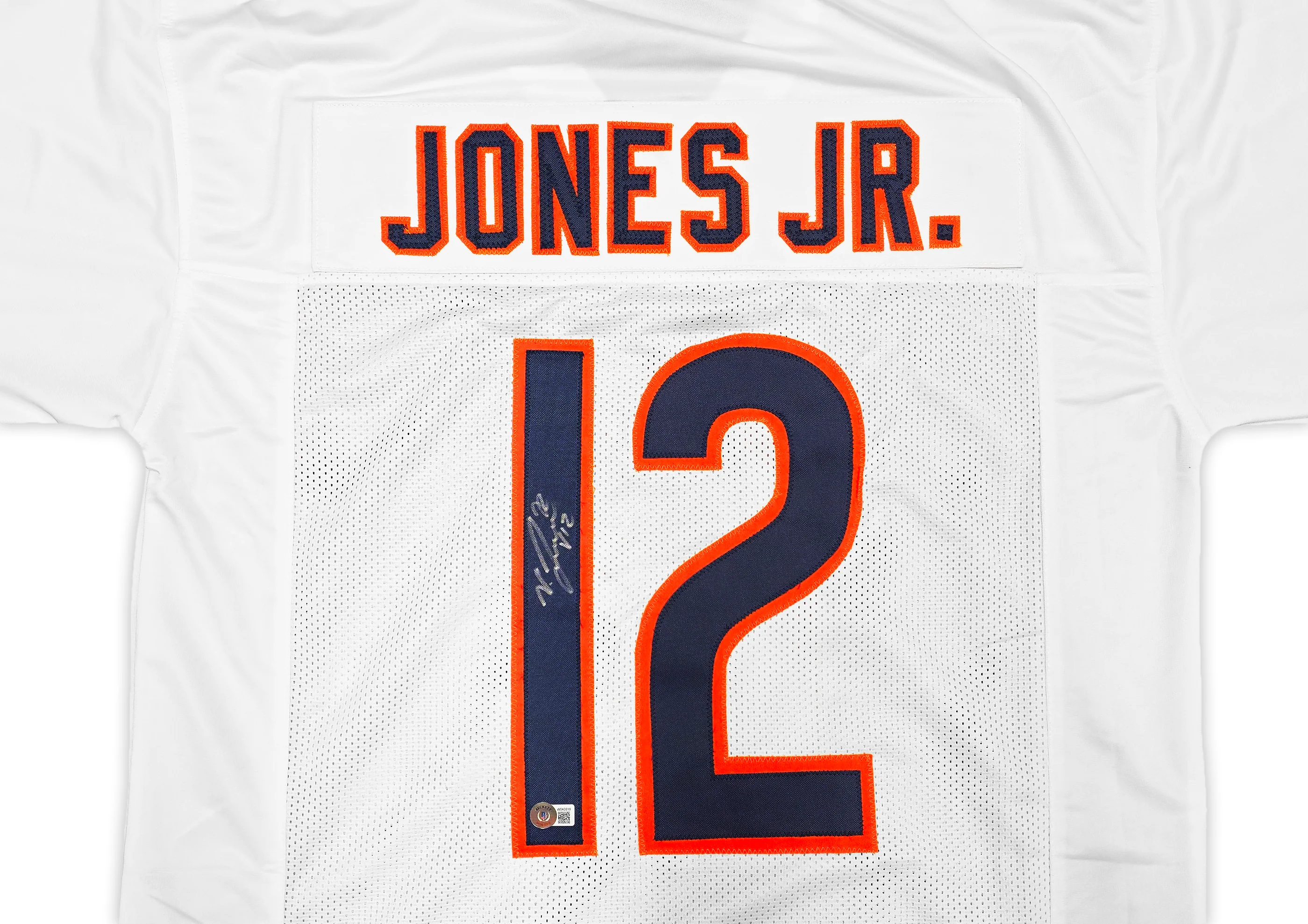 Chicago Bears Velus Jones Jr. Autographed White Jersey Beckett BAS Witness Stock #234652 - Image 4