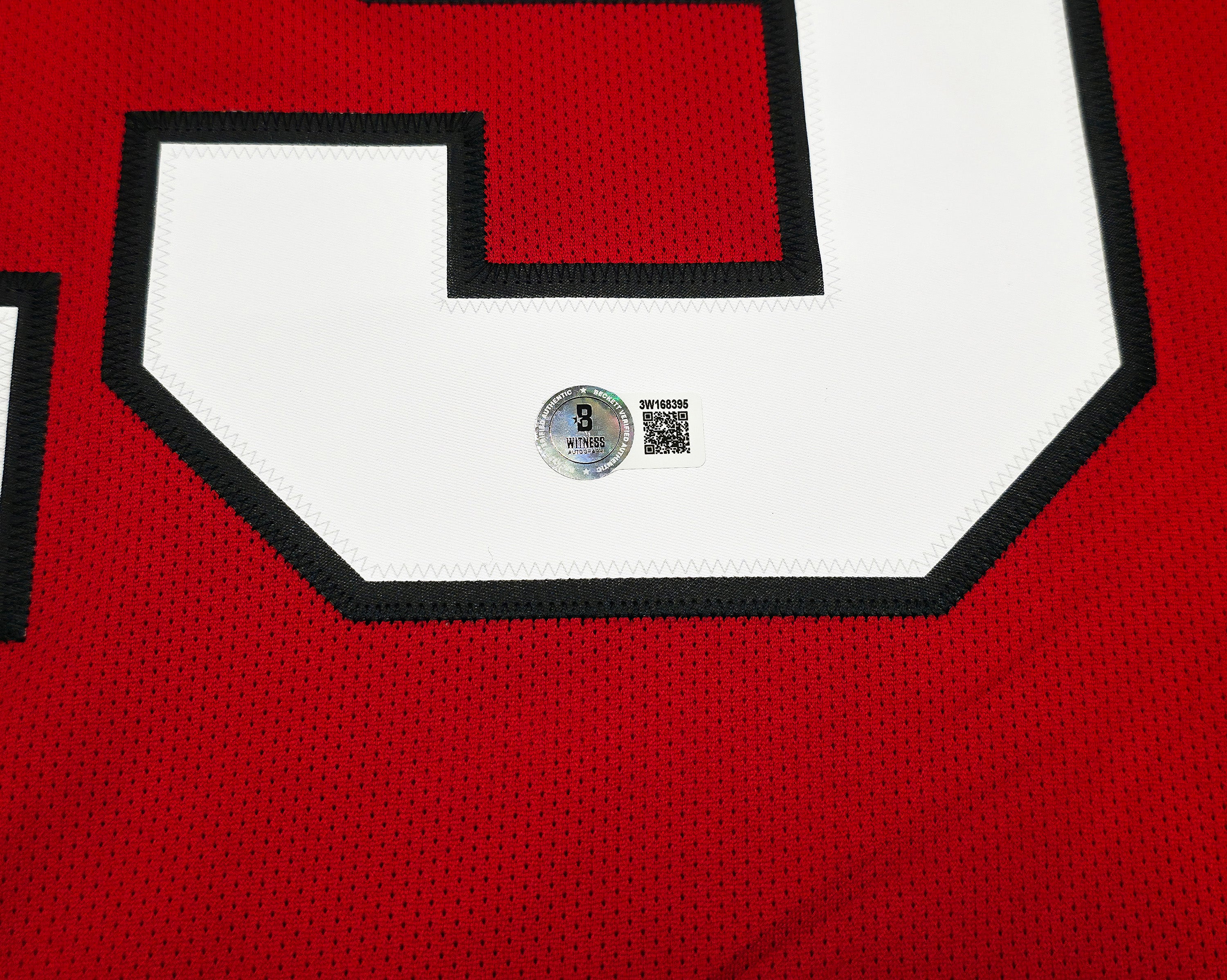 Chicago Blackhawks Jonathan Toews Autographed Red Reebok Premier Jersey Size XL Beckett BAS Witness Stock #250189 - Image 4