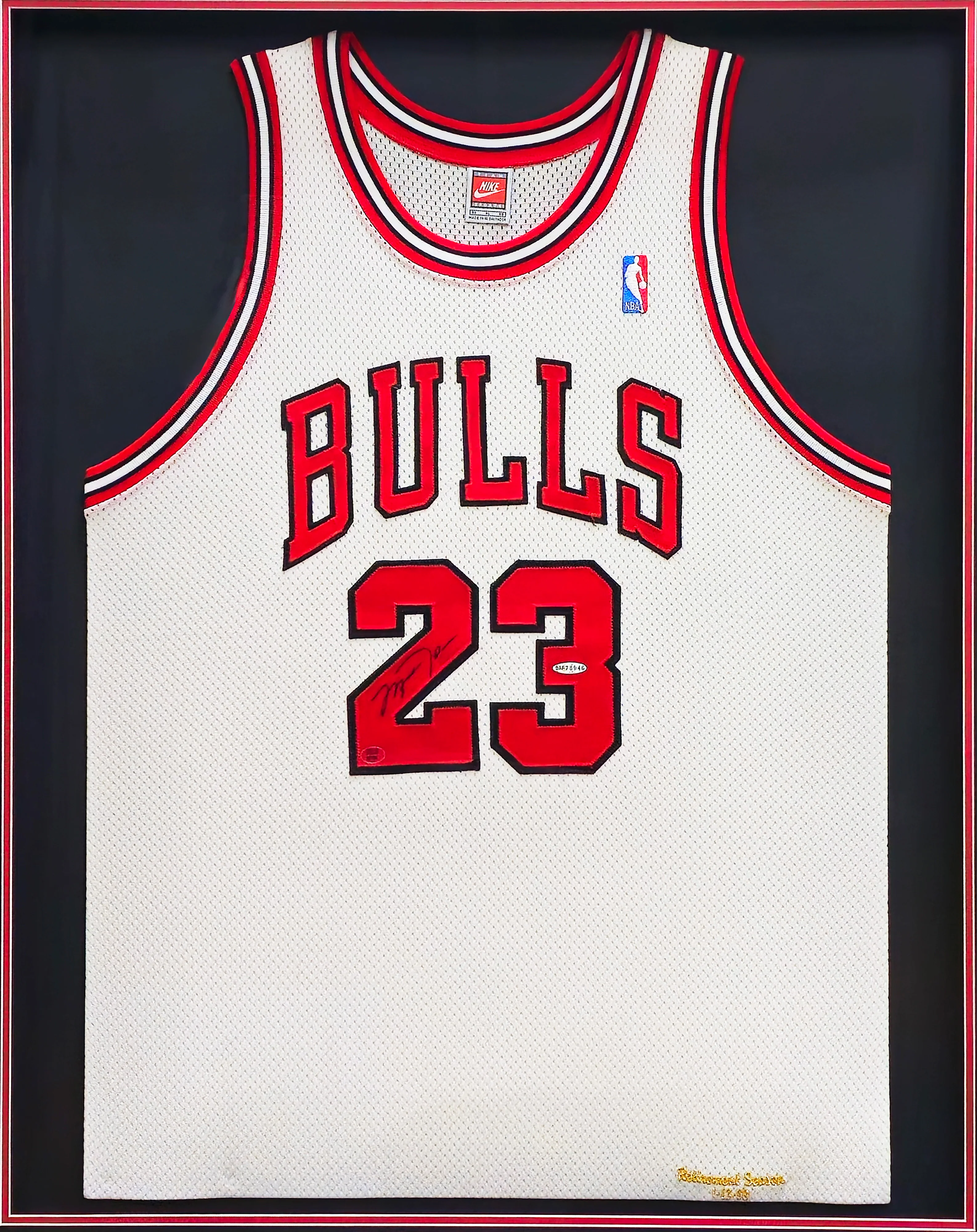 Chicago Bulls Michael Jordan Autographed Framed White Nike Authentic 1998-99 Retirement Season Jersey Beckett BAS & UDA Holo #BAF78946 - Image 2