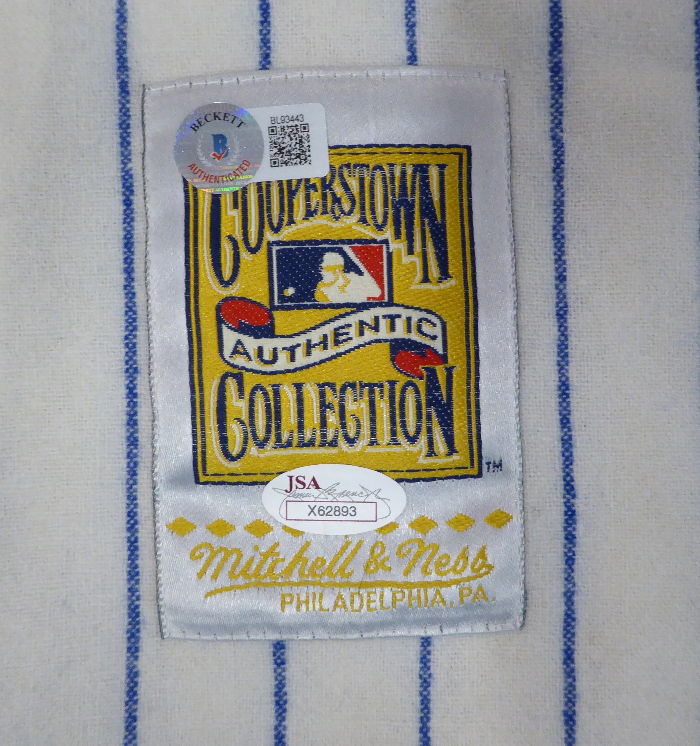 Chicago Cubs Ron Santo Autographed White 1969 Mitchell & Ness Jersey Size L Beckett BAS QR #BL93443 - Image 5