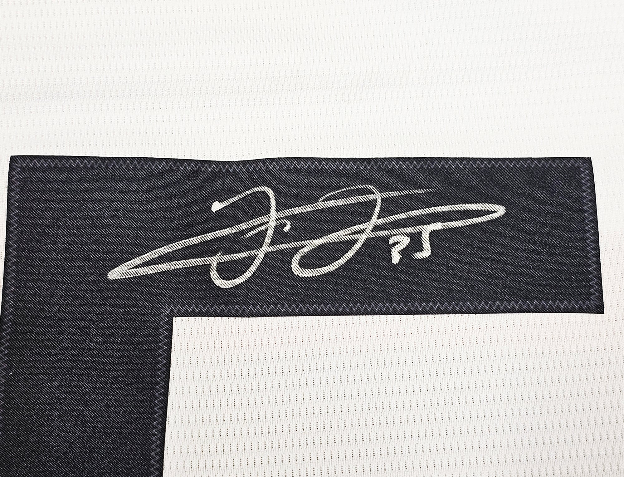 Chicago White Sox Frank Thomas Autographed White Nike Jersey Size L Beckett BAS Witness Stock #215874 - Image 4