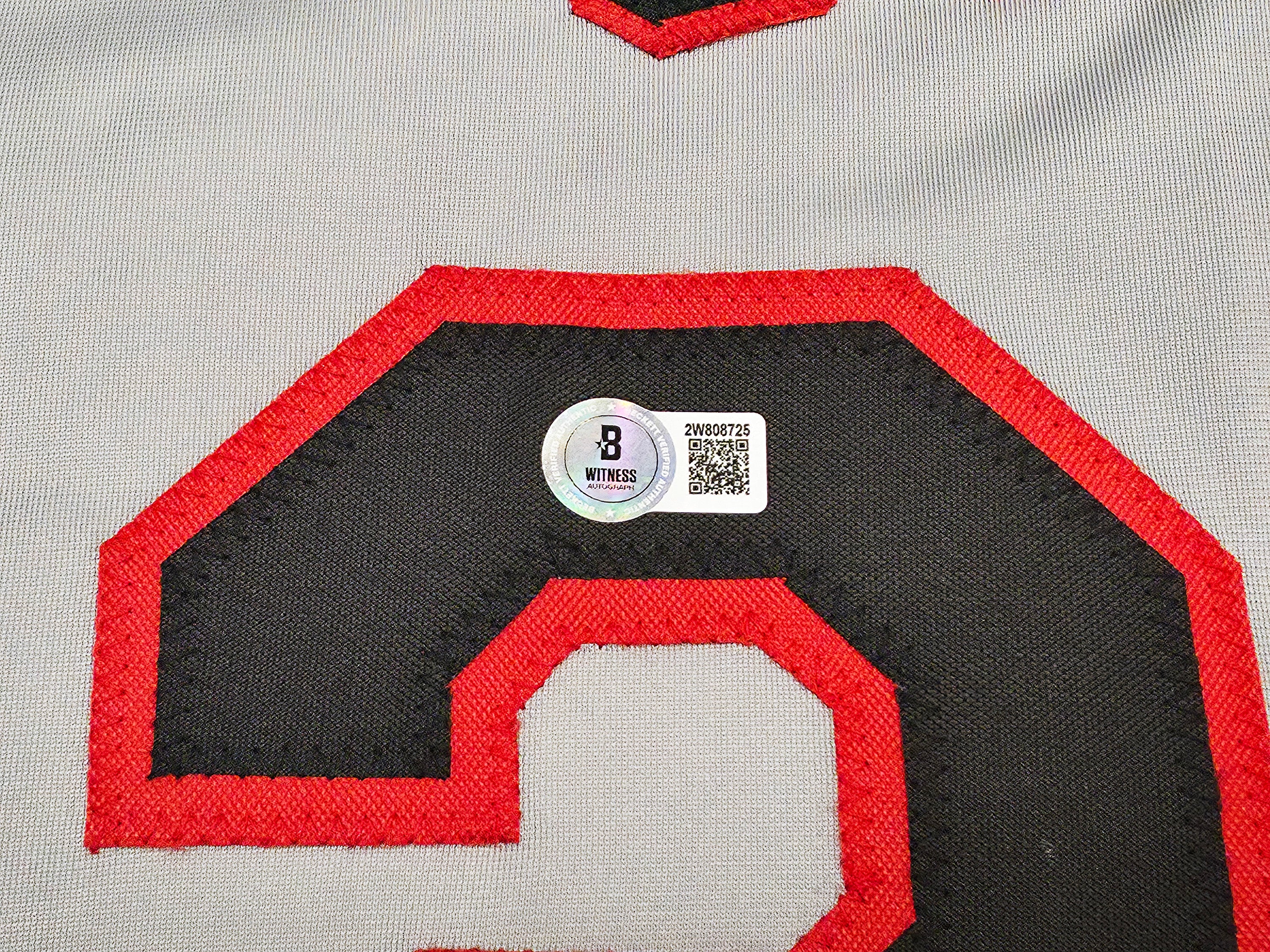 Chicago White Sox Sammy Sosa Autographed Gray Jersey Beckett BAS Witness Stock #245741 - Image 5