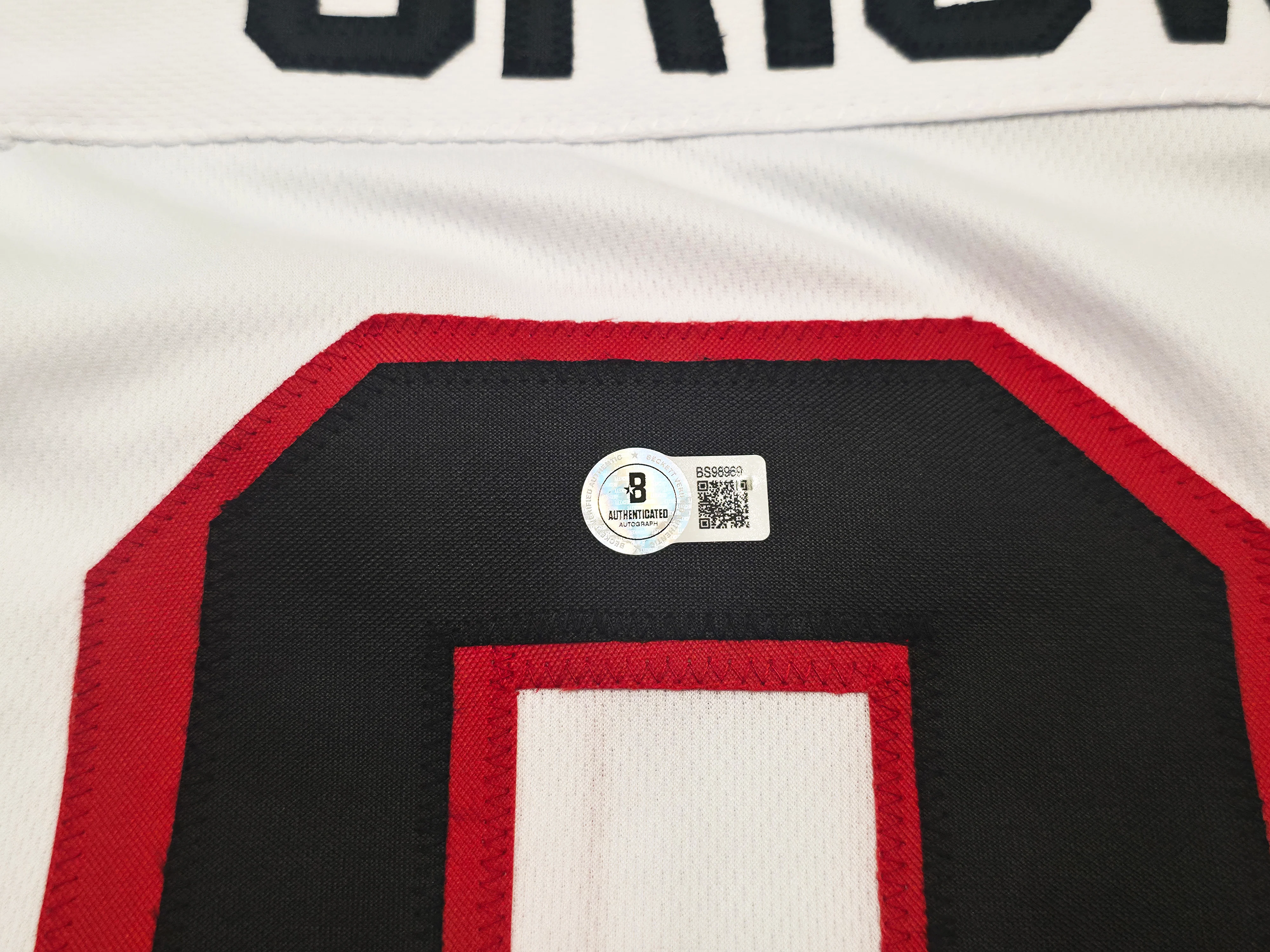 Christmas Vacation Chevy Chase Autographed White Jersey Clark Griswold Beckett BAS QR Stock #252795 - Image 4