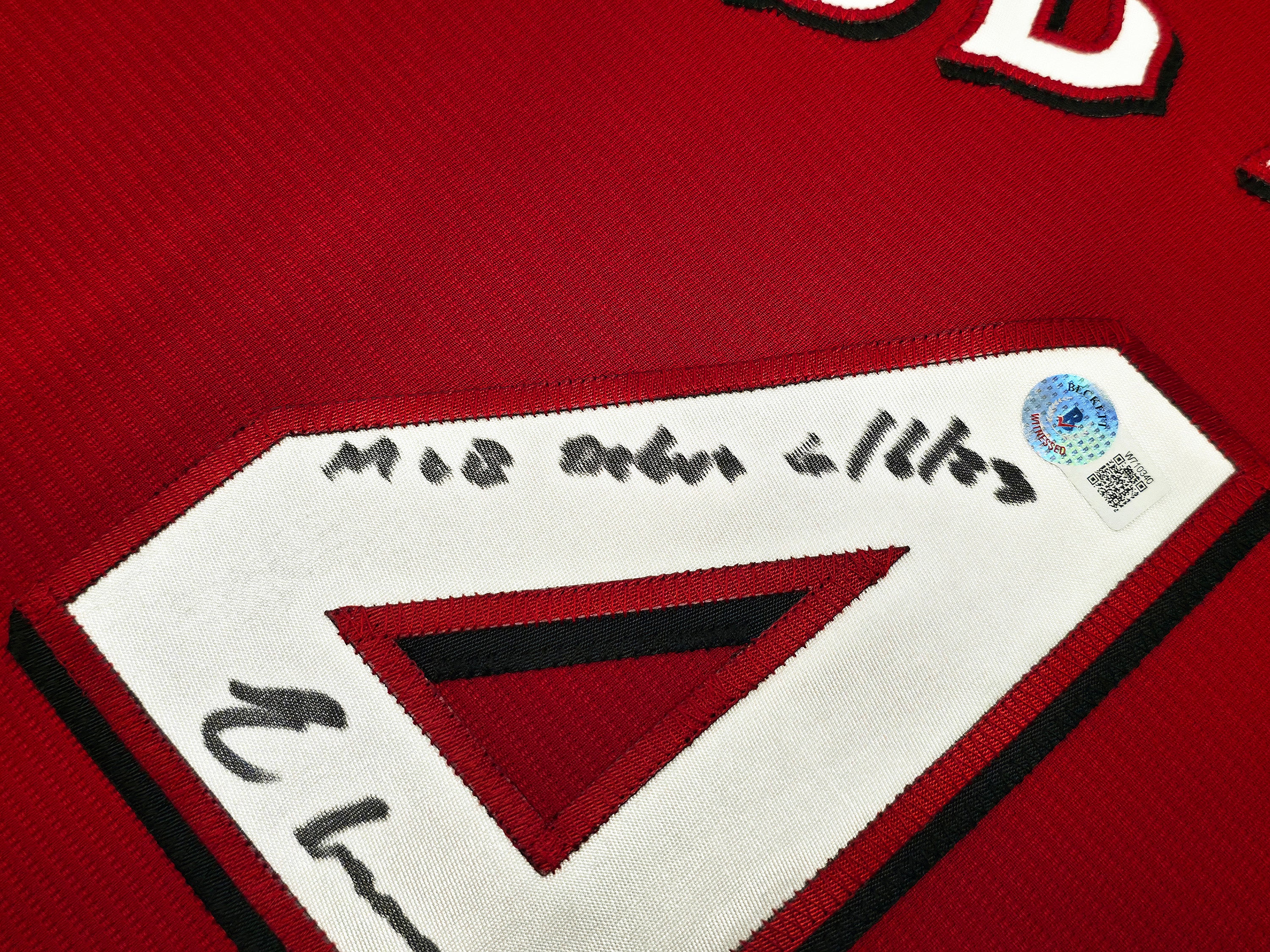Cincinnati Reds Elly De La Cruz Autographed Red Nike Jersey Size L "MLB Debut 6/6/23" Beckett BAS Witness Stock #256879 - Image 5