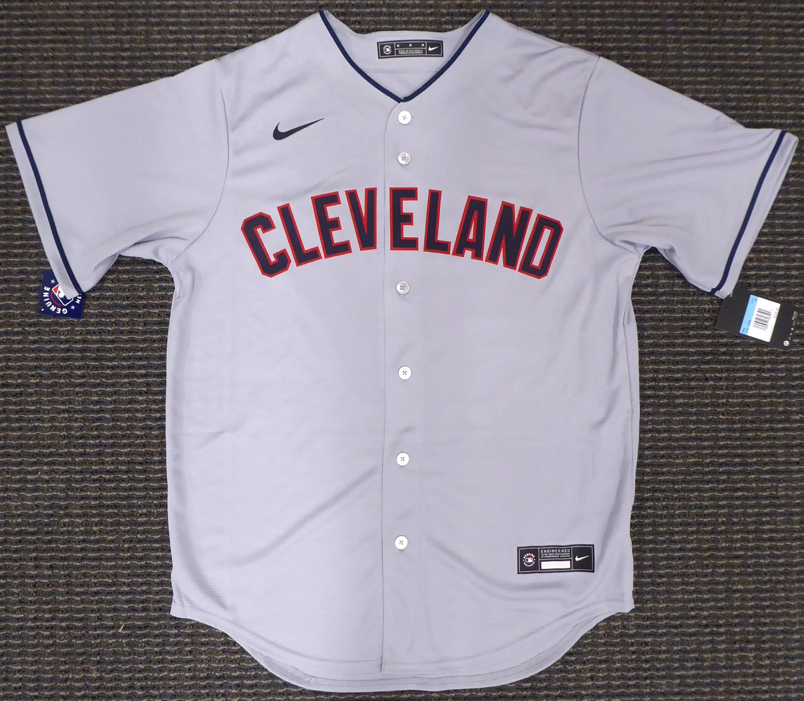 Cleveland Indians Shane Bieber Autographed Gray Nike Jersey Size M "Go Tribe" Beckett BAS Stock #187727 - Image 4