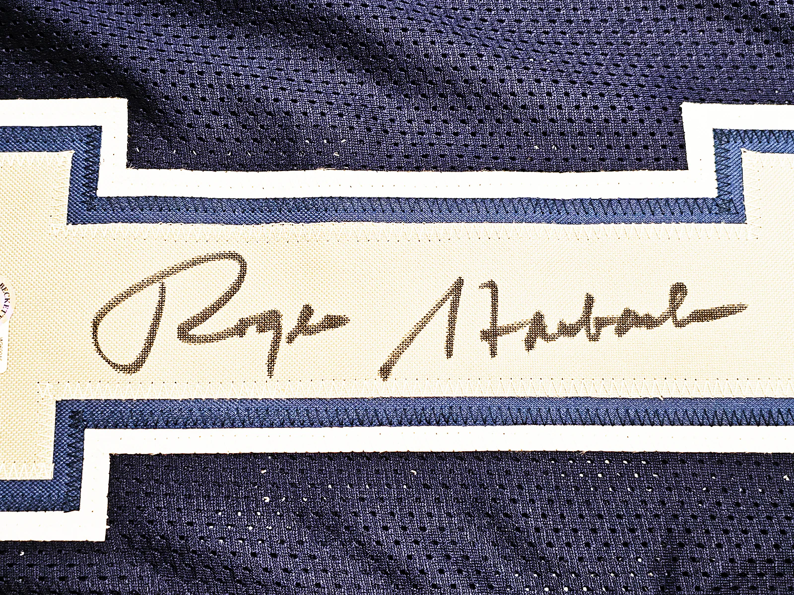 Dallas Cowboys Roger Staubach Autographed Navy Blue Jersey Beckett BAS Witness Stock #212671 - Image 4