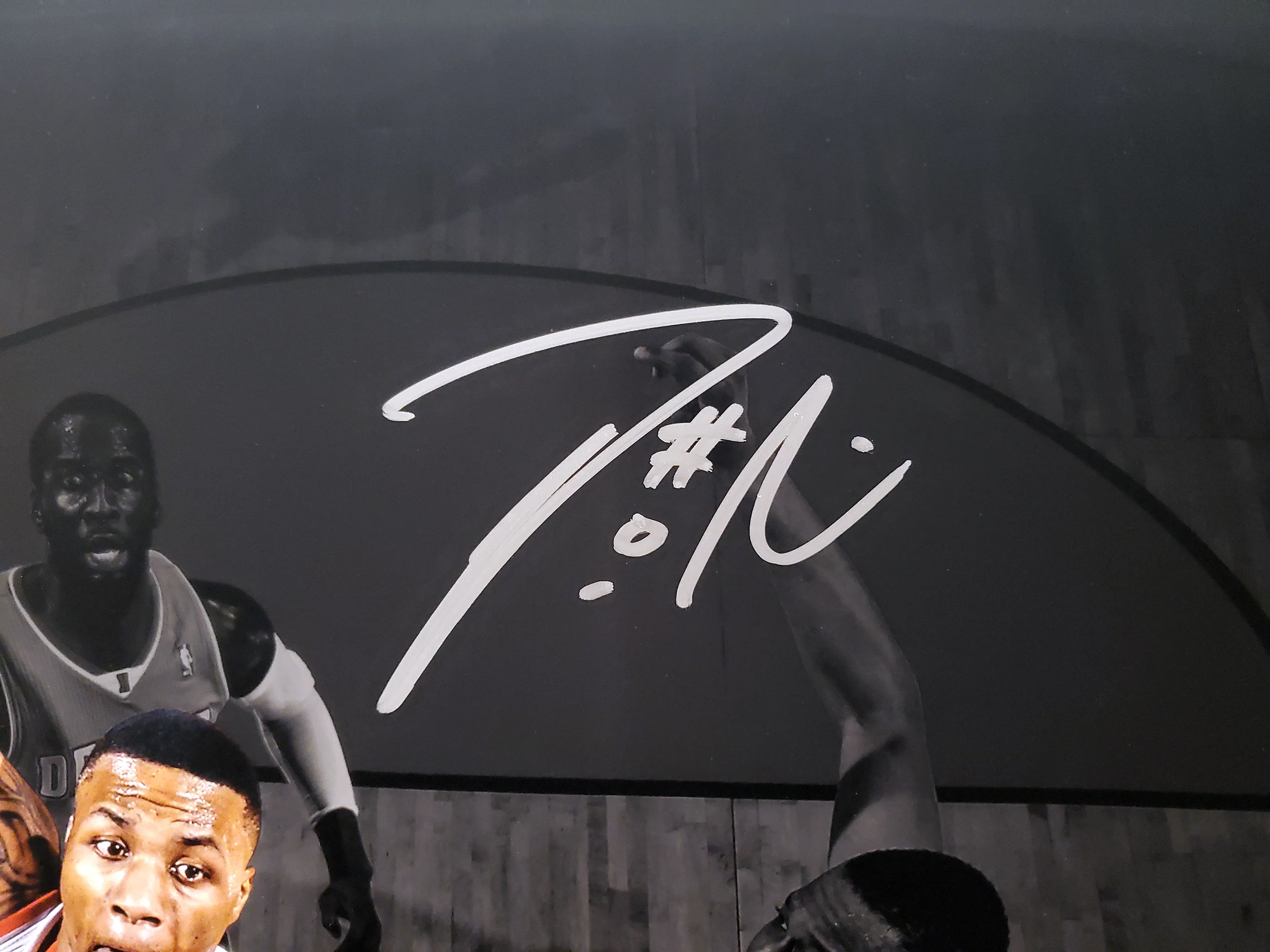 Damian Lillard Autographed 16x20 Photo Portland Trail Blazers Spotlight Dunk Beckett BAS Stock #195897 - Image 2