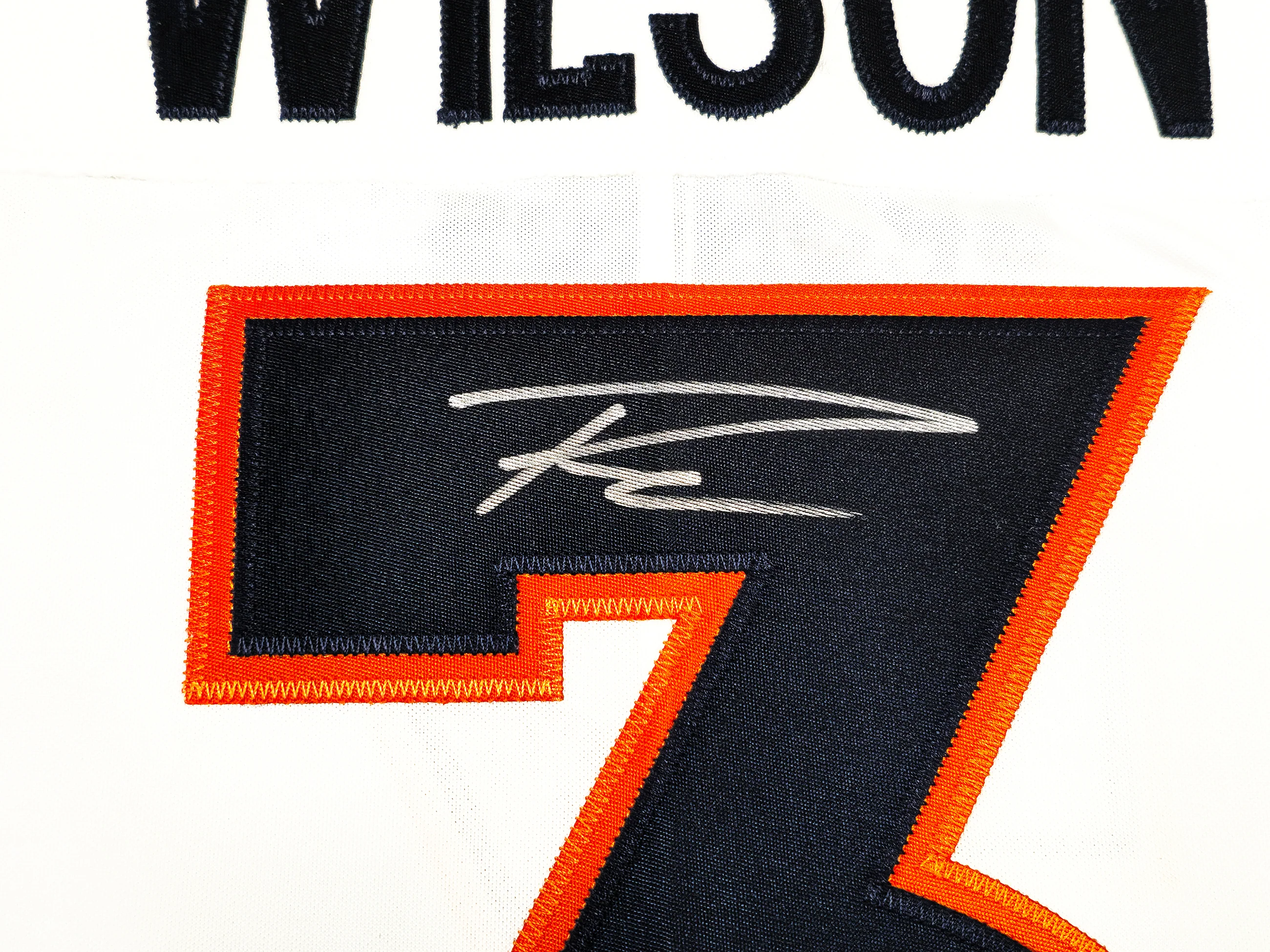 Denver Broncos Russell Wilson Autographed White Nike Limited Jersey Size L Fanatics Holo Stock #227958 - Image 4