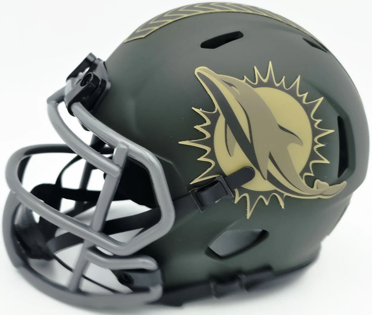 De'Von Achane Autographed Miami Dolphins Dark Green 2025 Salute to Service Speed Mini Helmet Beckett BAS Witness Stock #262076 - Image 4