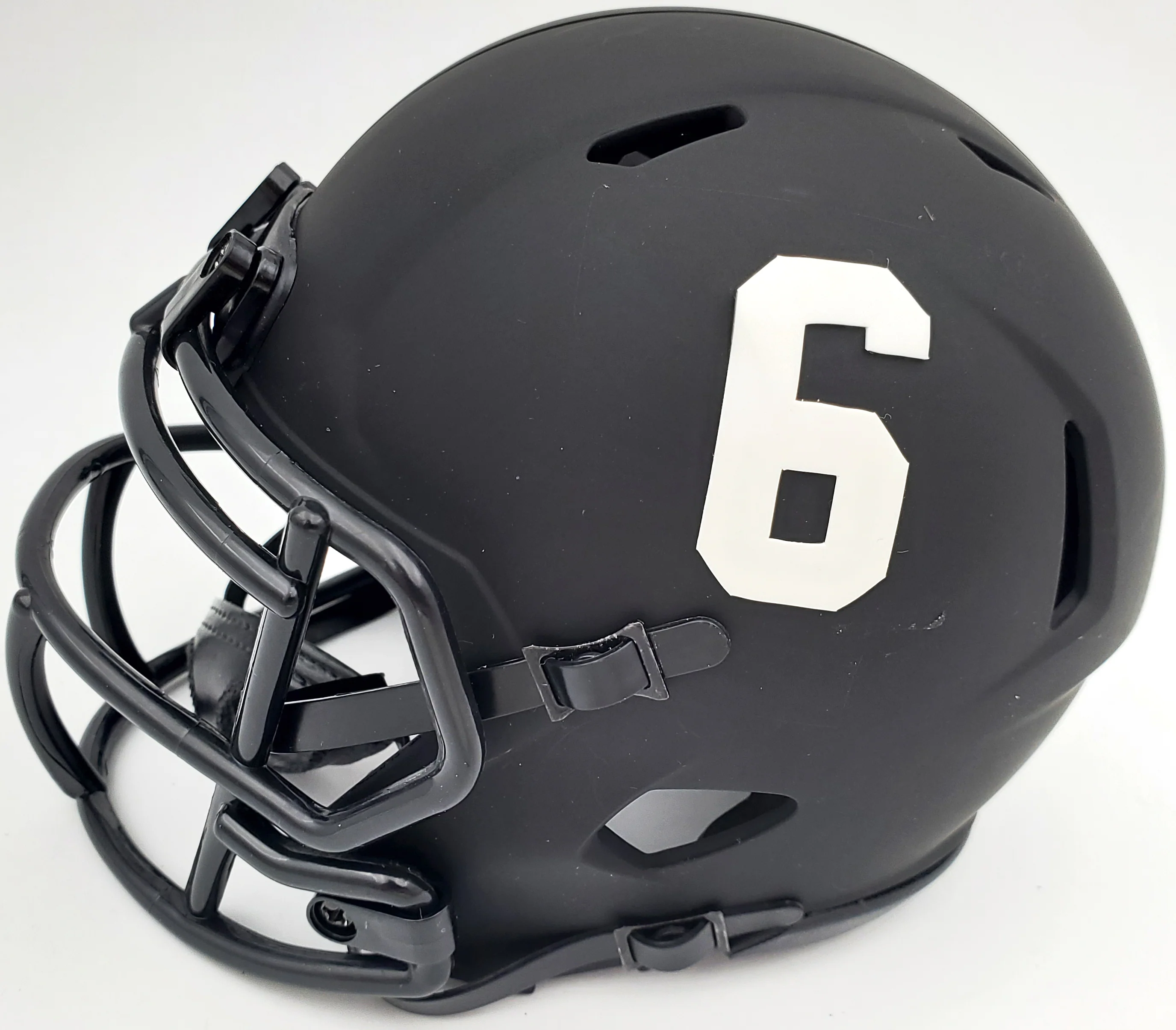 Devonta Smith Autographed Alabama Crimson Tide Eclipse Black Speed Mini Helmet "Heisman 2020" Beckett BAS Stock #191981 - Image 4