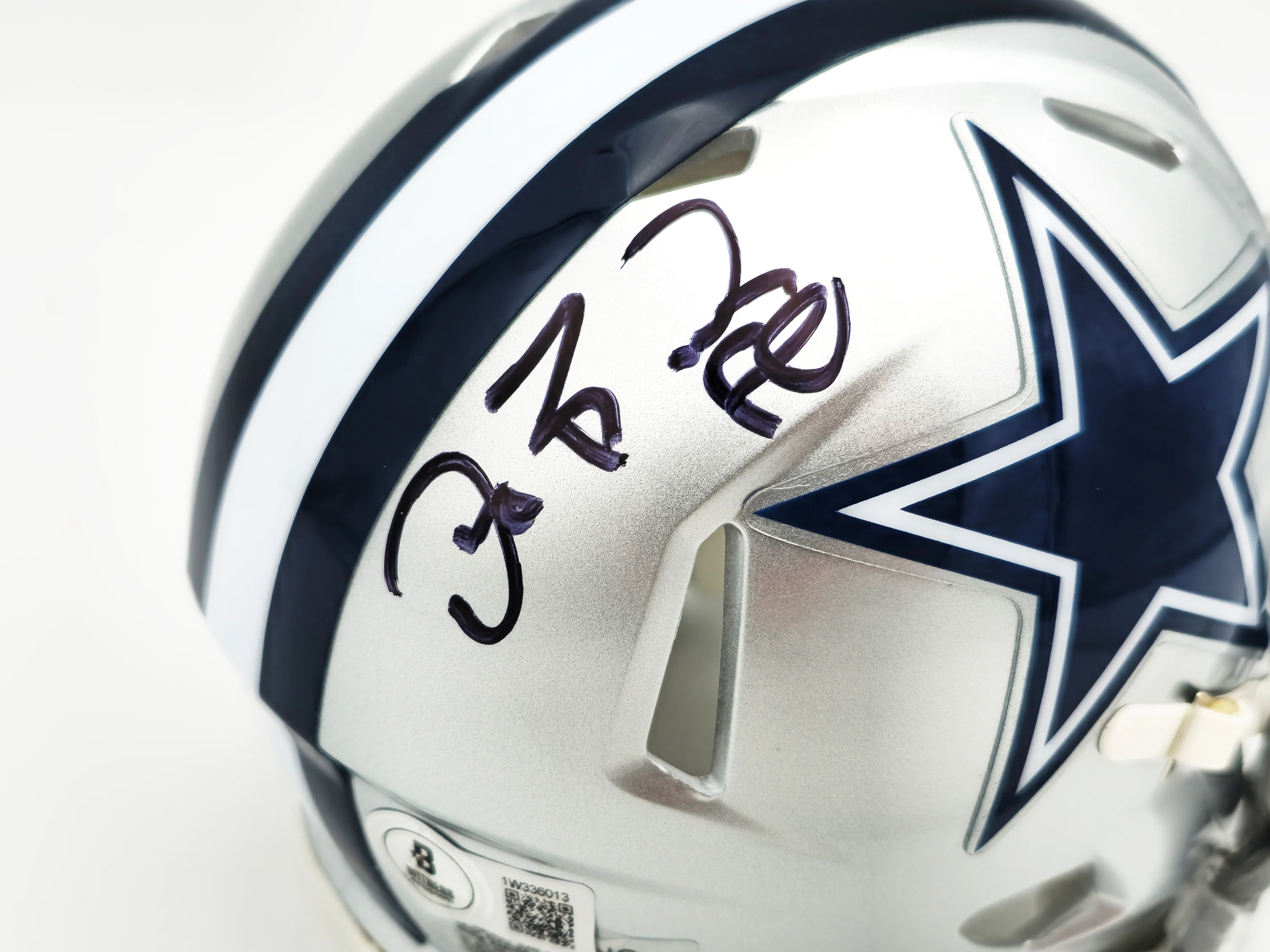 Dez Bryant Autographed Dallas Cowboys Silver Speed Mini Helmet Beckett BAS Witness Stock #230224 - Image 2