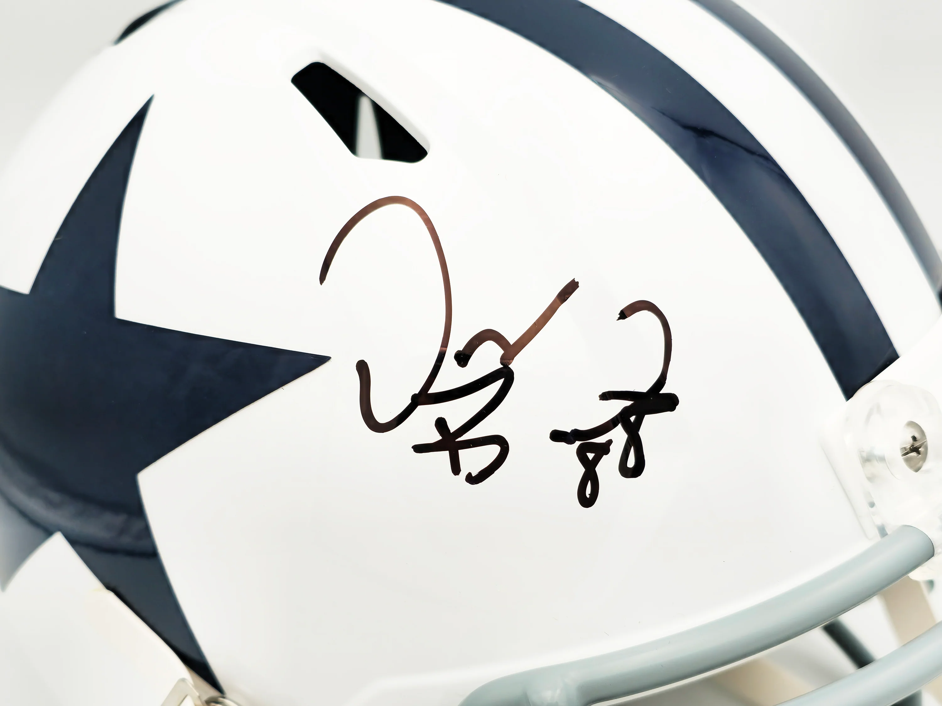 Dez Bryant Autographed Dallas Cowboys White Throwback Full Size Speed Replica Helmet Beckett BAS Witness Stock #230226 - Image 2