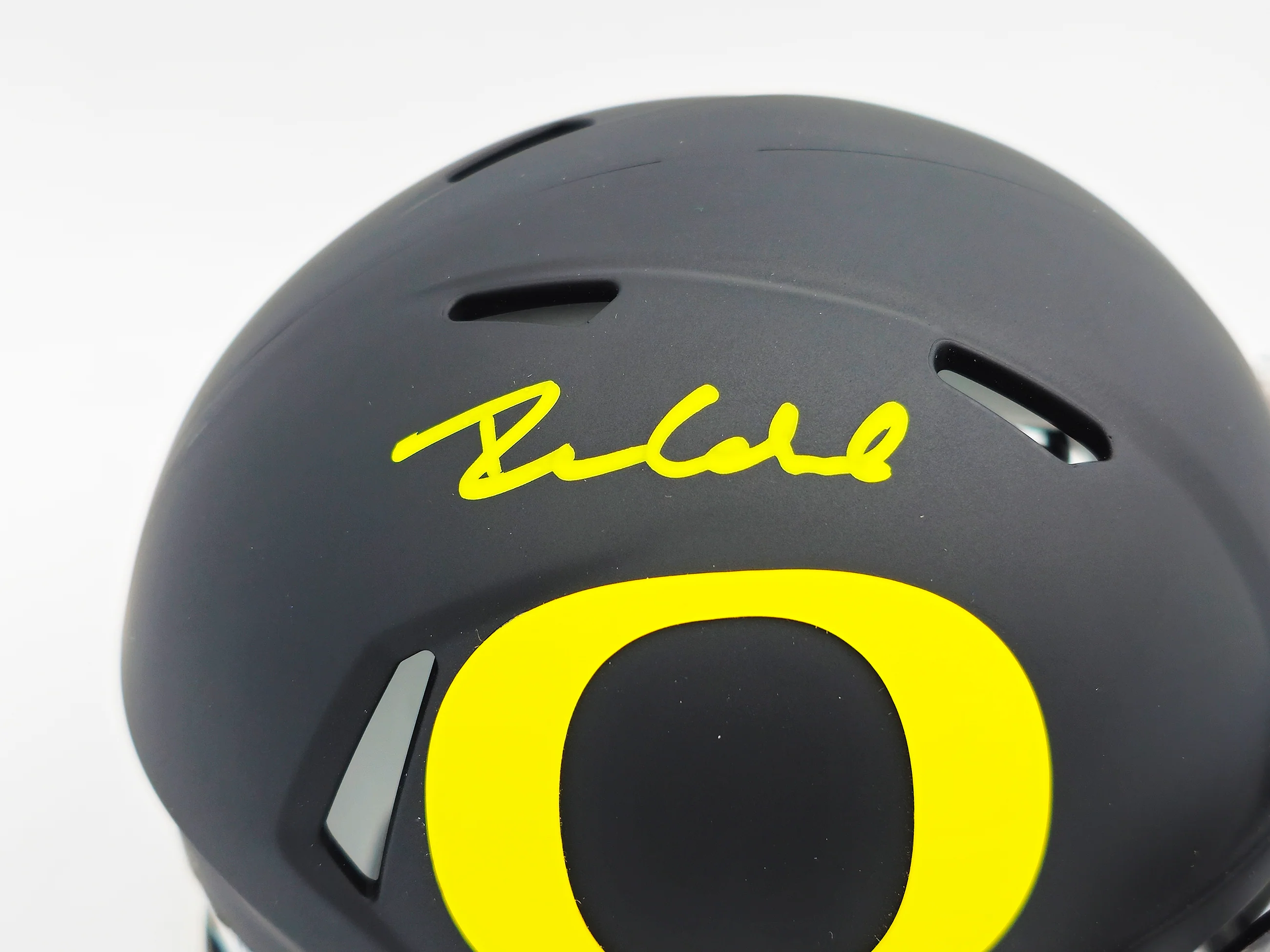 Dillon Gabriel Autographed Oregon Ducks Black Speed Mini Helmet Beckett BAS Witness Stock #235760 - Image 2