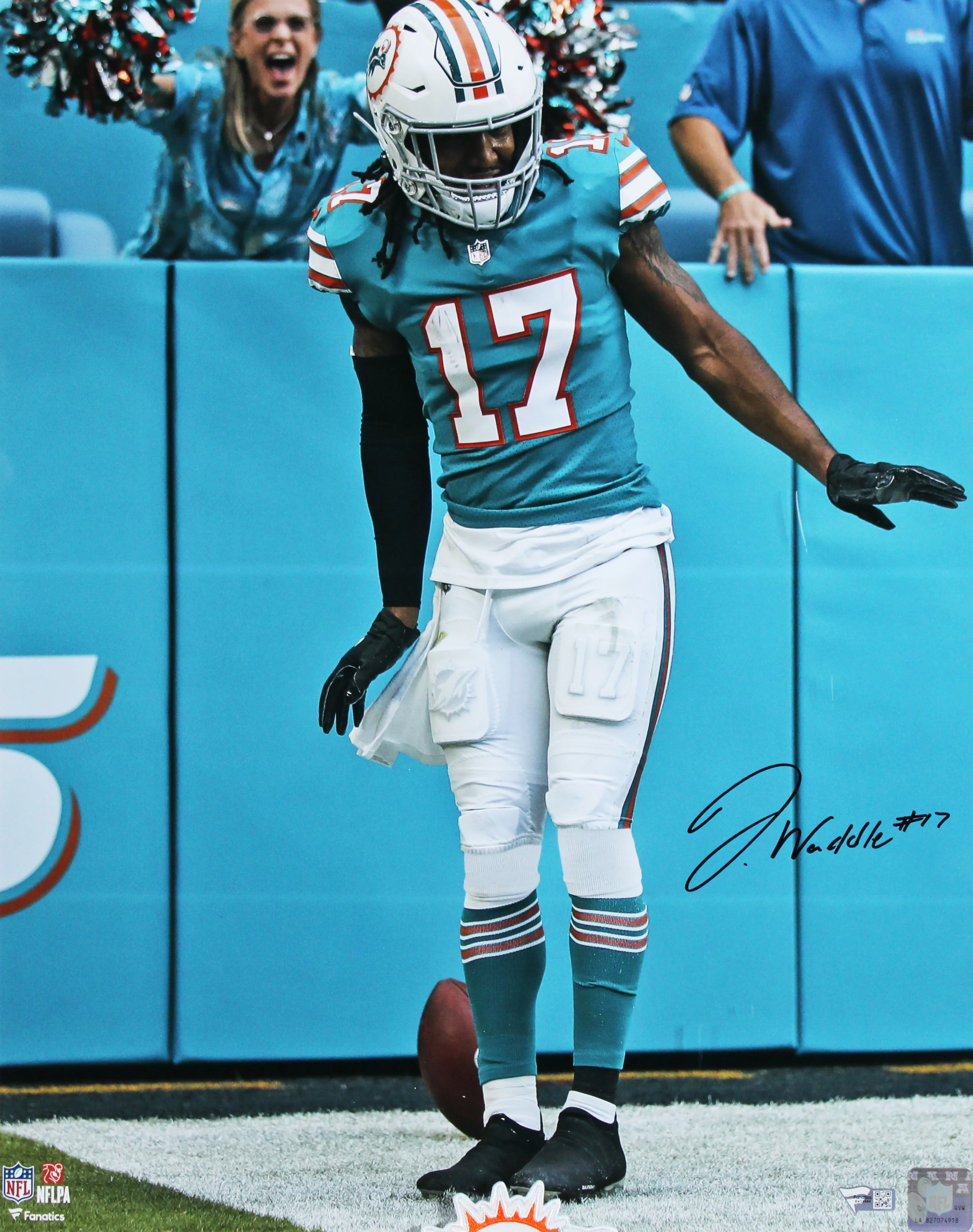 Dolphins Jaylen Waddle Authentic Signed 16x20 Vertical Framed Photo Fanatics - Image 3