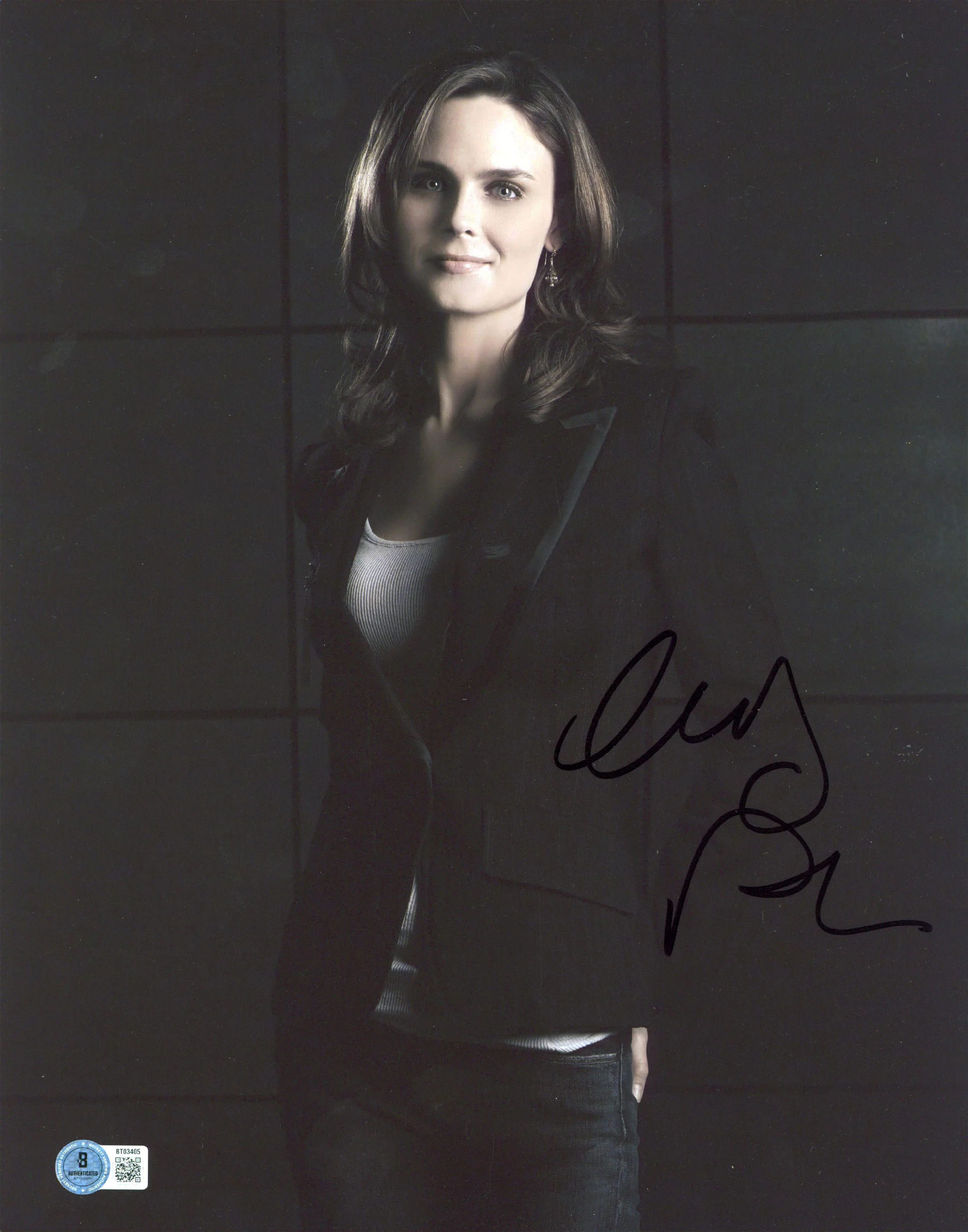 Emily Deschanel Bones Authentic Signed 11x14 Vertical Photo BAS #BT03405 - Image 2