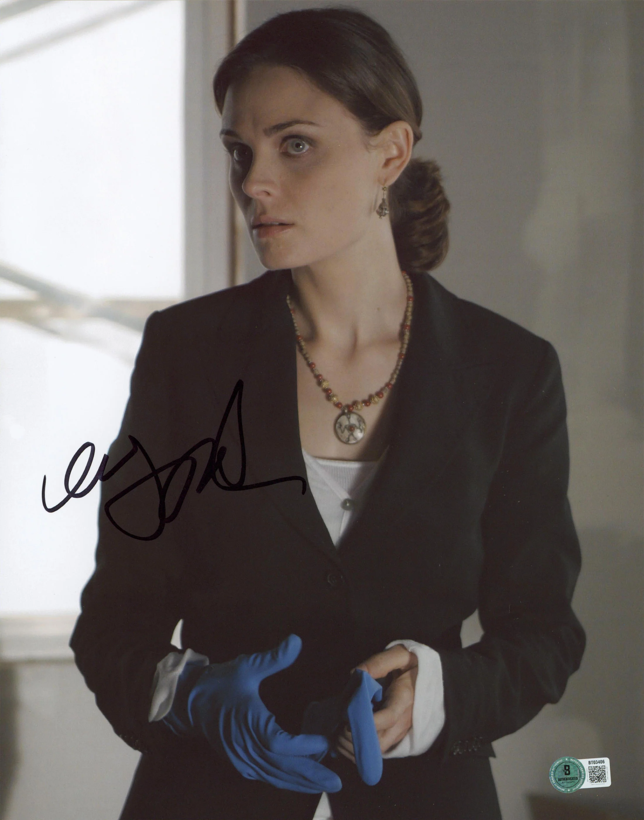 Emily Deschanel Bones Authentic Signed 11x14 Vertical Photo BAS #BT03406 - Image 2