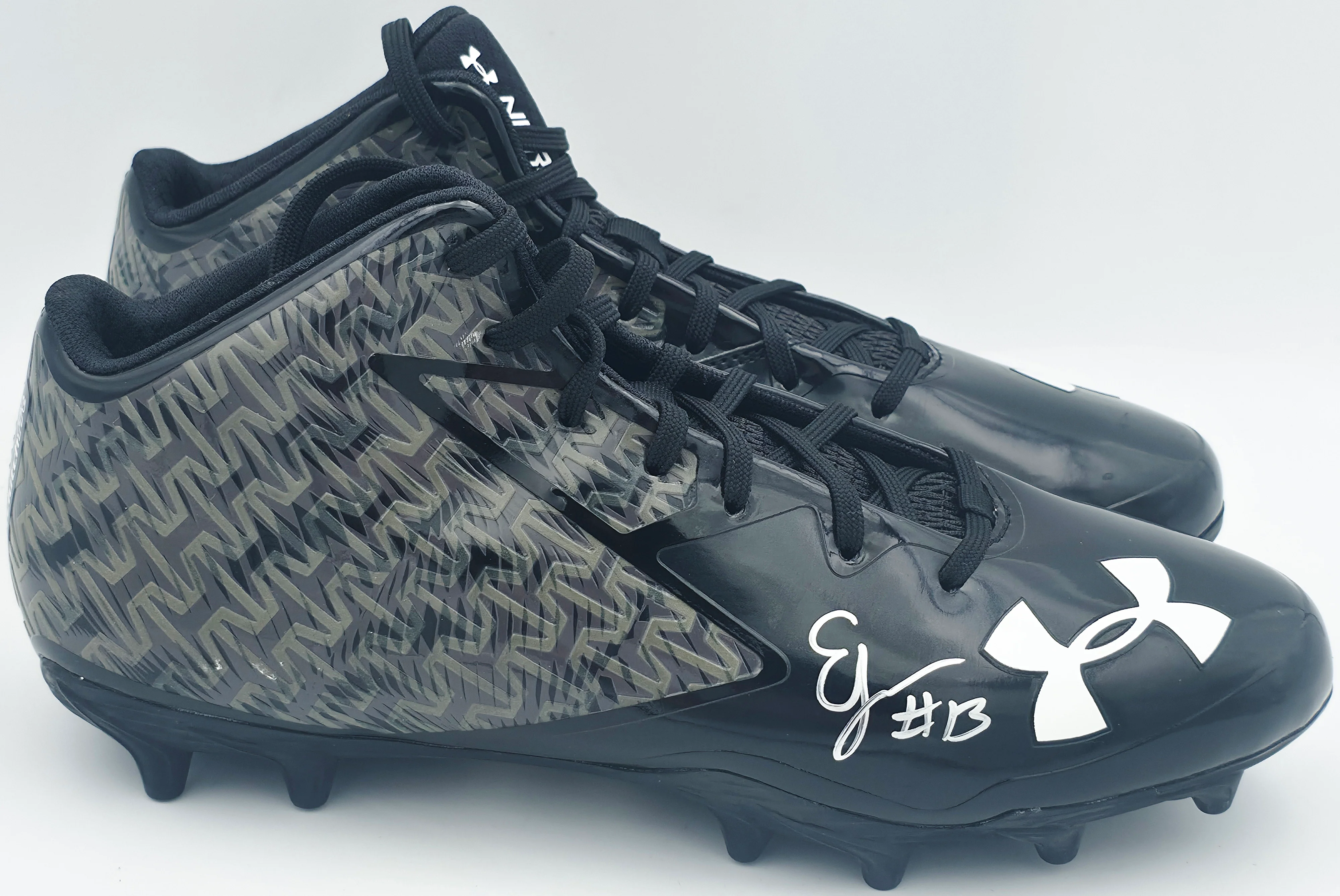 Ernest Jones IV Autographed Pair of Black Under Armour Cleats Seattle Seahawks Size 10 MCS Holo Stock #242564 - Image 3