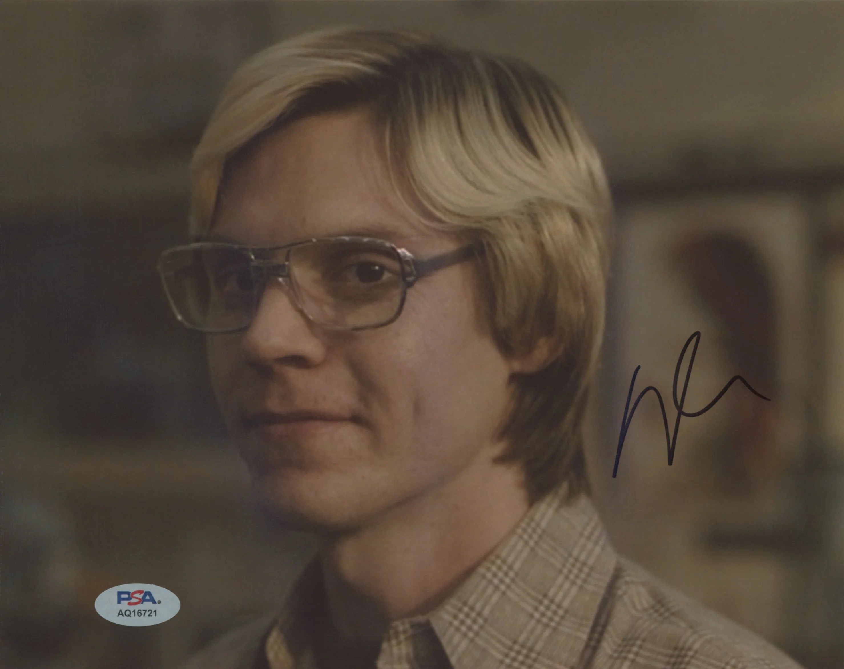 Evan Peters Dahmer  Monster Authentic Signed 8x10 Photo PSA/DNA #AQ16721
