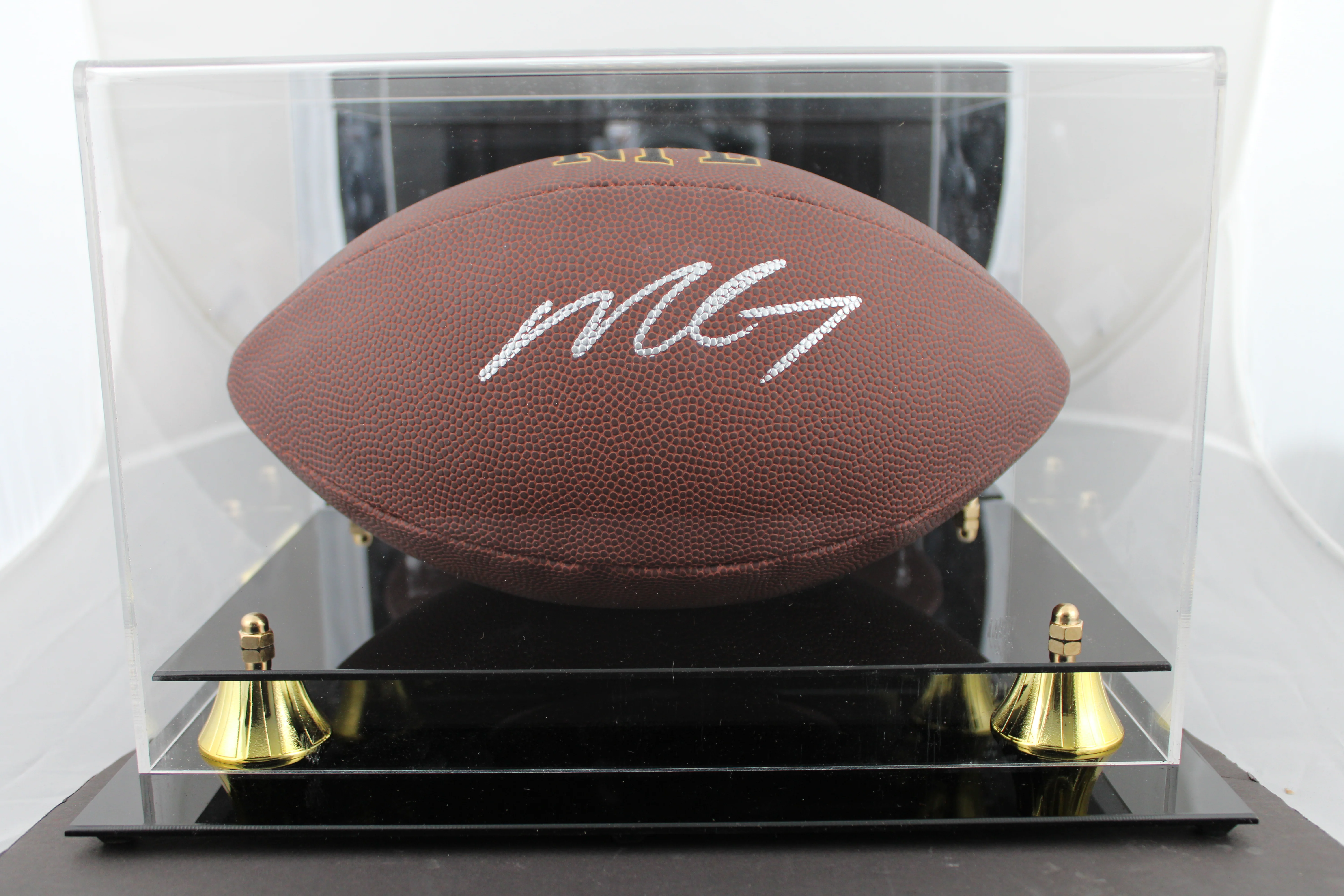 Falcons Michael Vick Signed Wilson Super Grip Nfl Football w/ Case JSA Witness - Image 2