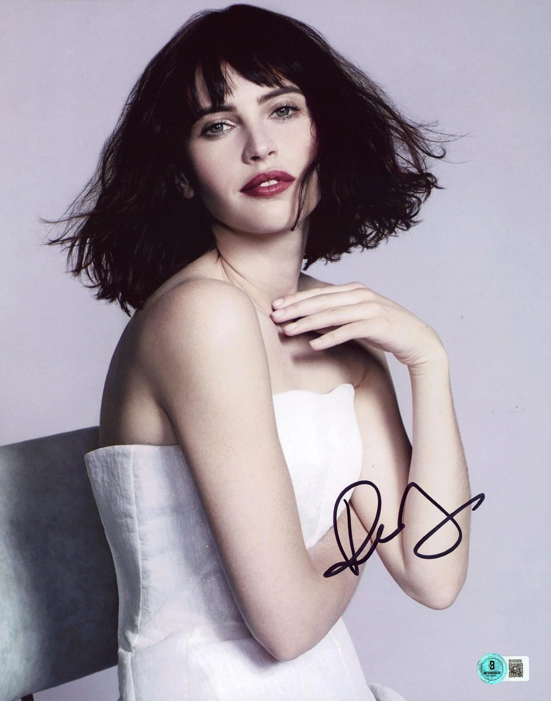 Felicity Jones The Theory Of Everything Authentic Signed 11x14 Photo BAS BV00856 - Image 2