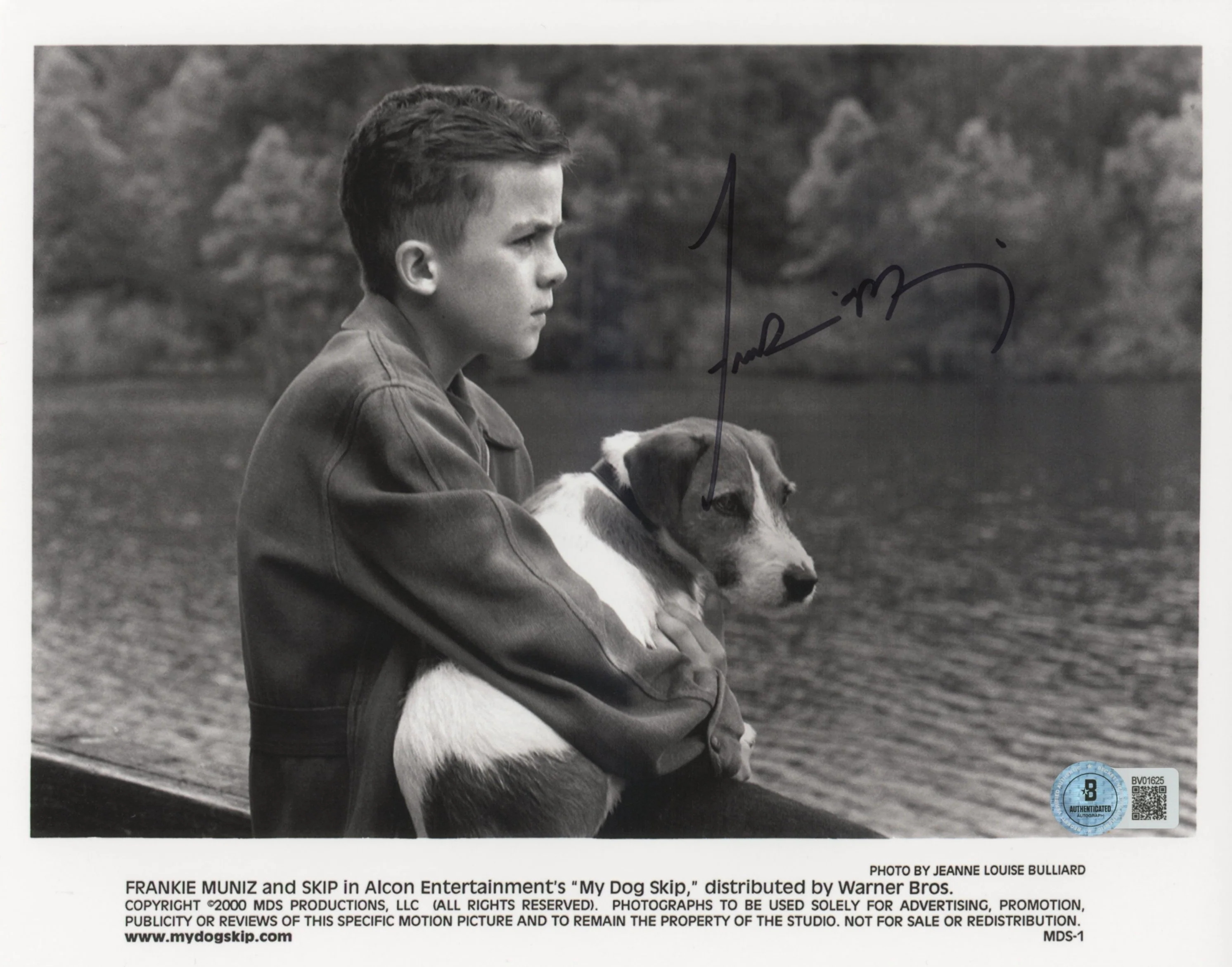 Frankie Muniz My Dog Skip Authentic Signed 8x10 Horizontal Photo BAS 1
