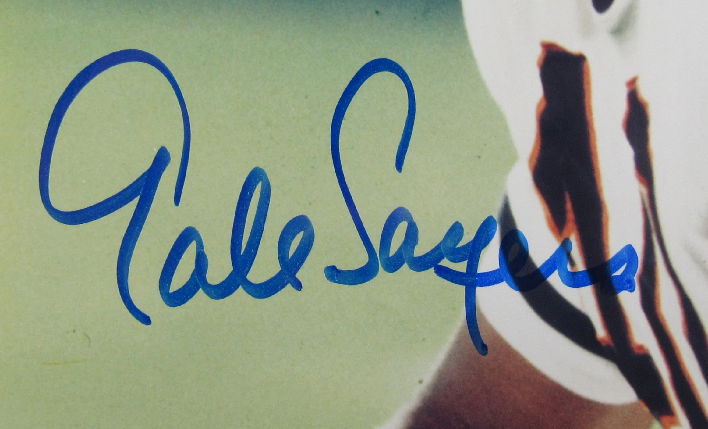 Gale Sayers Signed 8x10 Photo JSA CL29189 - Image 3