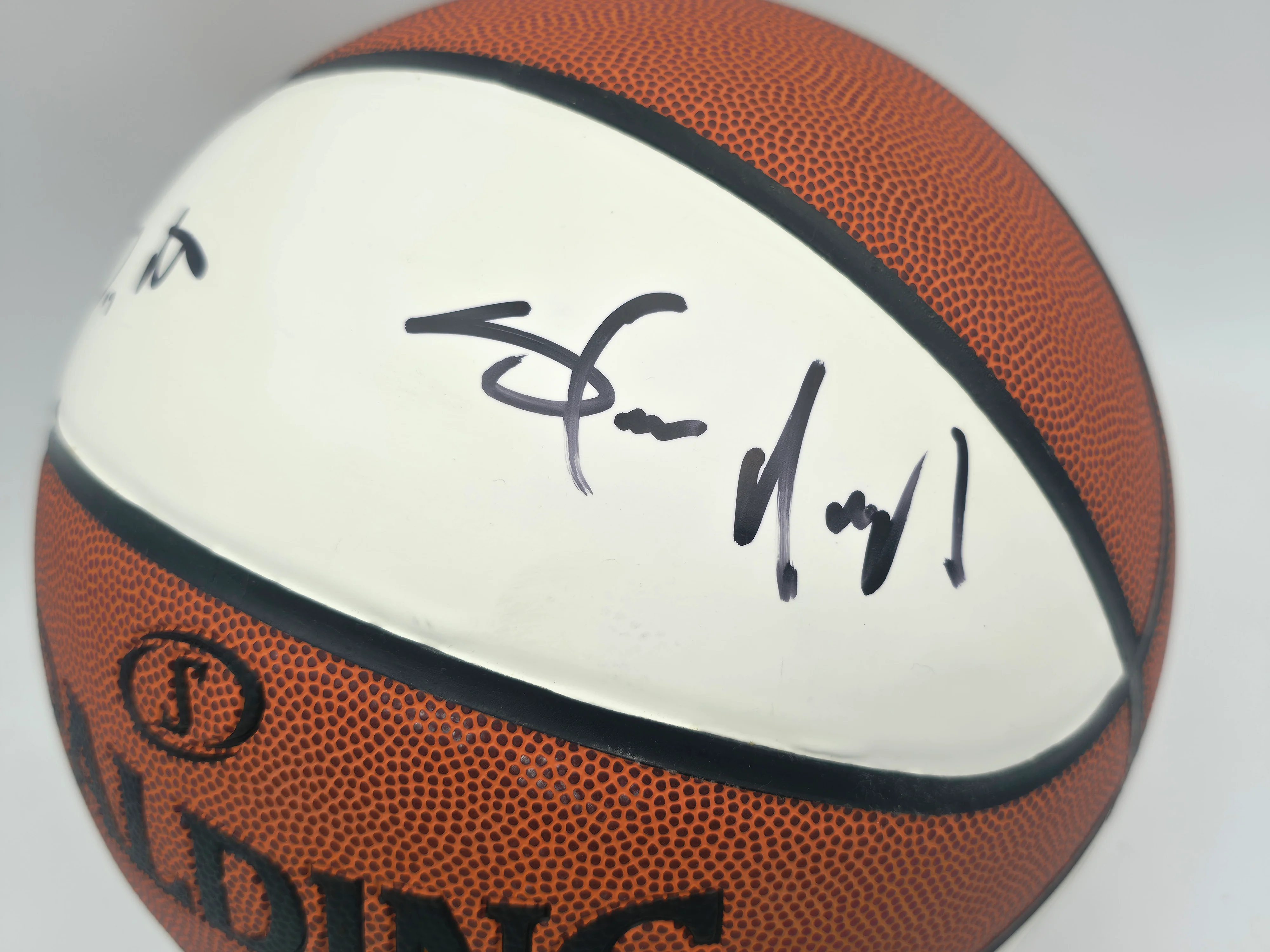 Gary Payton & Shawn Kemp Autographed White Spalding Leather Basketball Seattle Supersonics Beckett BAS QR #BF05054 - Image 3