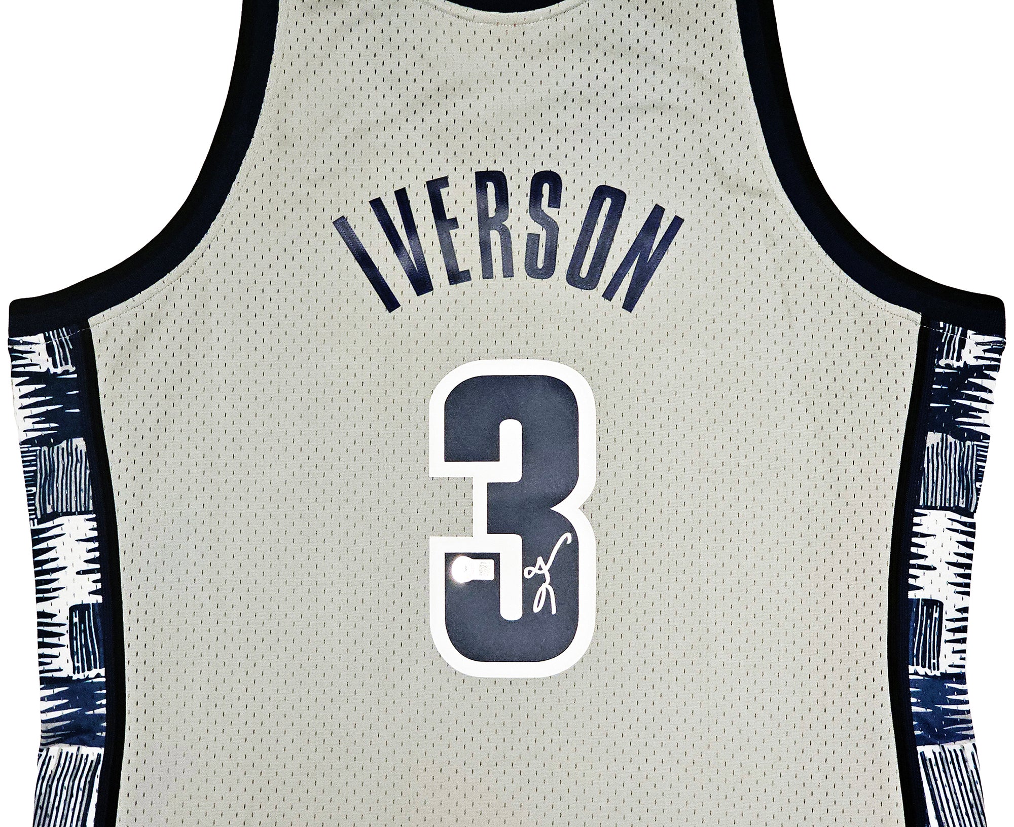 Georgetown Hoyas Allen Iverson Autographed Grey Authentic Mitchell & Ness 1995-96 College Vault Jersey Size XL Beckett BAS Witness Stock #220417 - Image 3